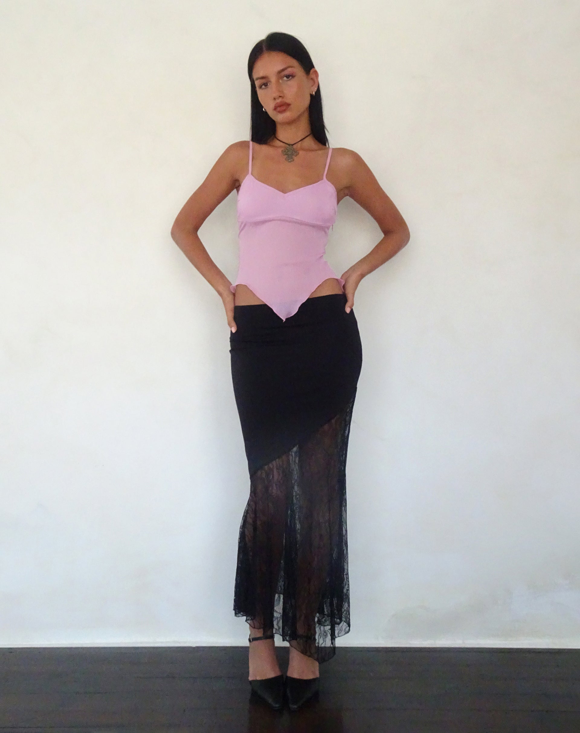 Image de Carmeline Longline Cami Top in Shimmer Pink