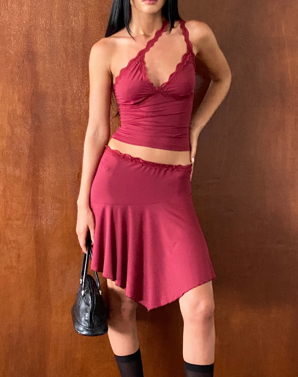 Minijupe à bordures en dentelle Lula, cerise foncée
