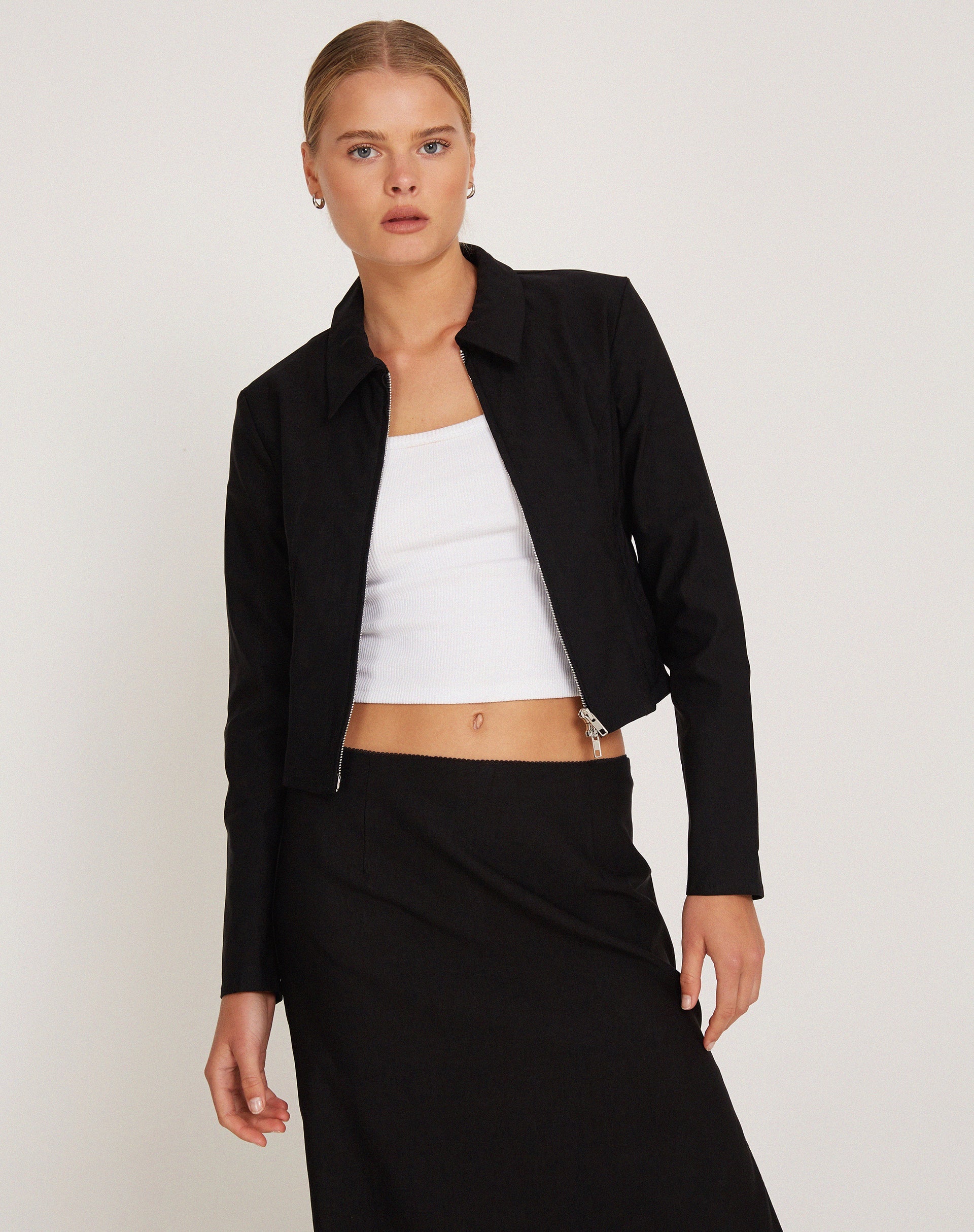 Image de la veste courte Carson en noir
