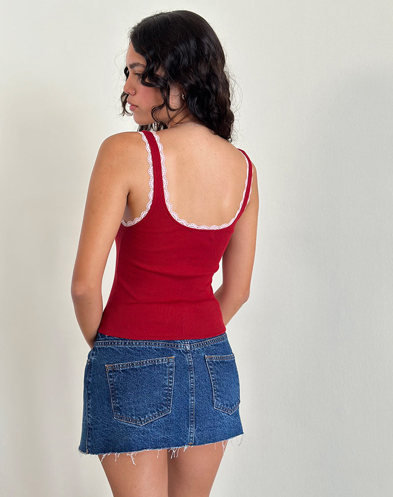 Image de Cartas Top en rouge adrénaline avec dentelle rose