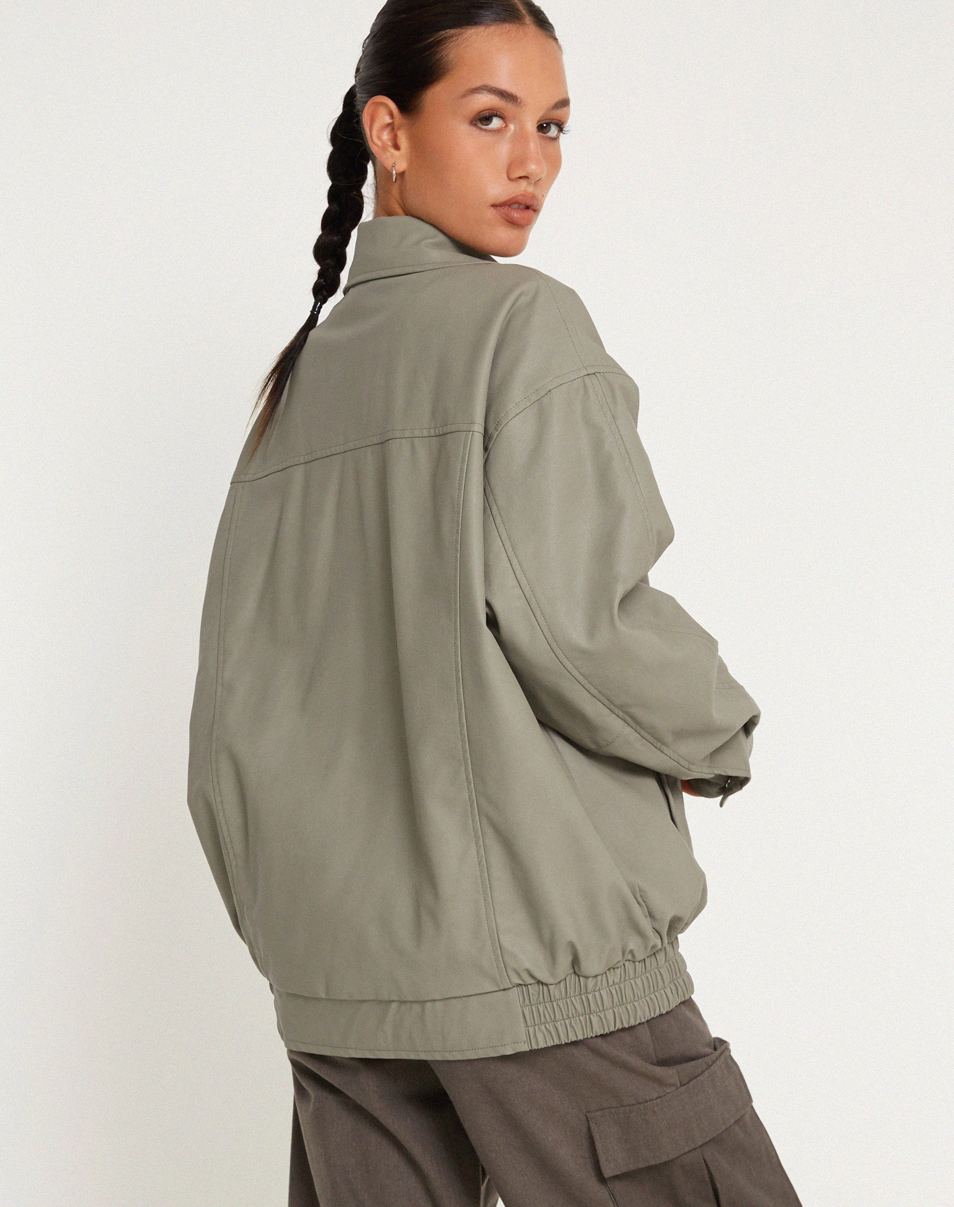 Image de la veste Cavita en PU gris