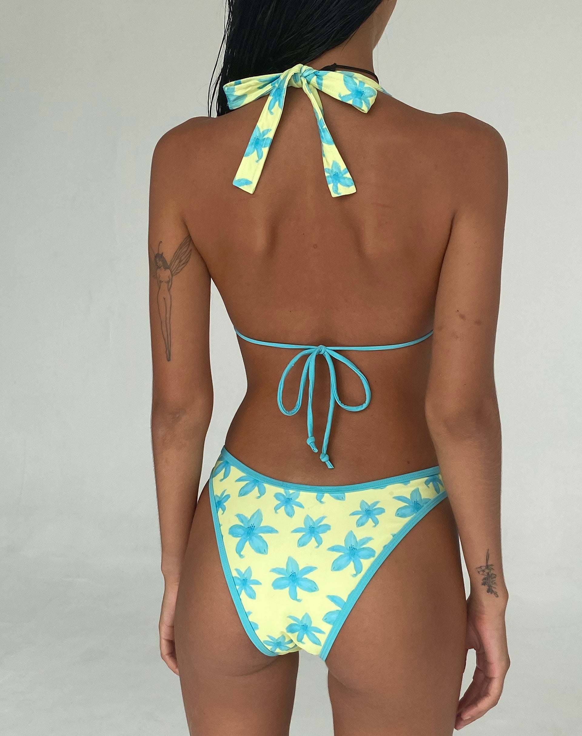 Image of Farida Bikini Bottom in Yellow Painted Flower (Bas de bikini Farida en fleurs peintes jaunes)