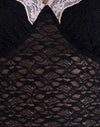 Noir avec dentelle rose