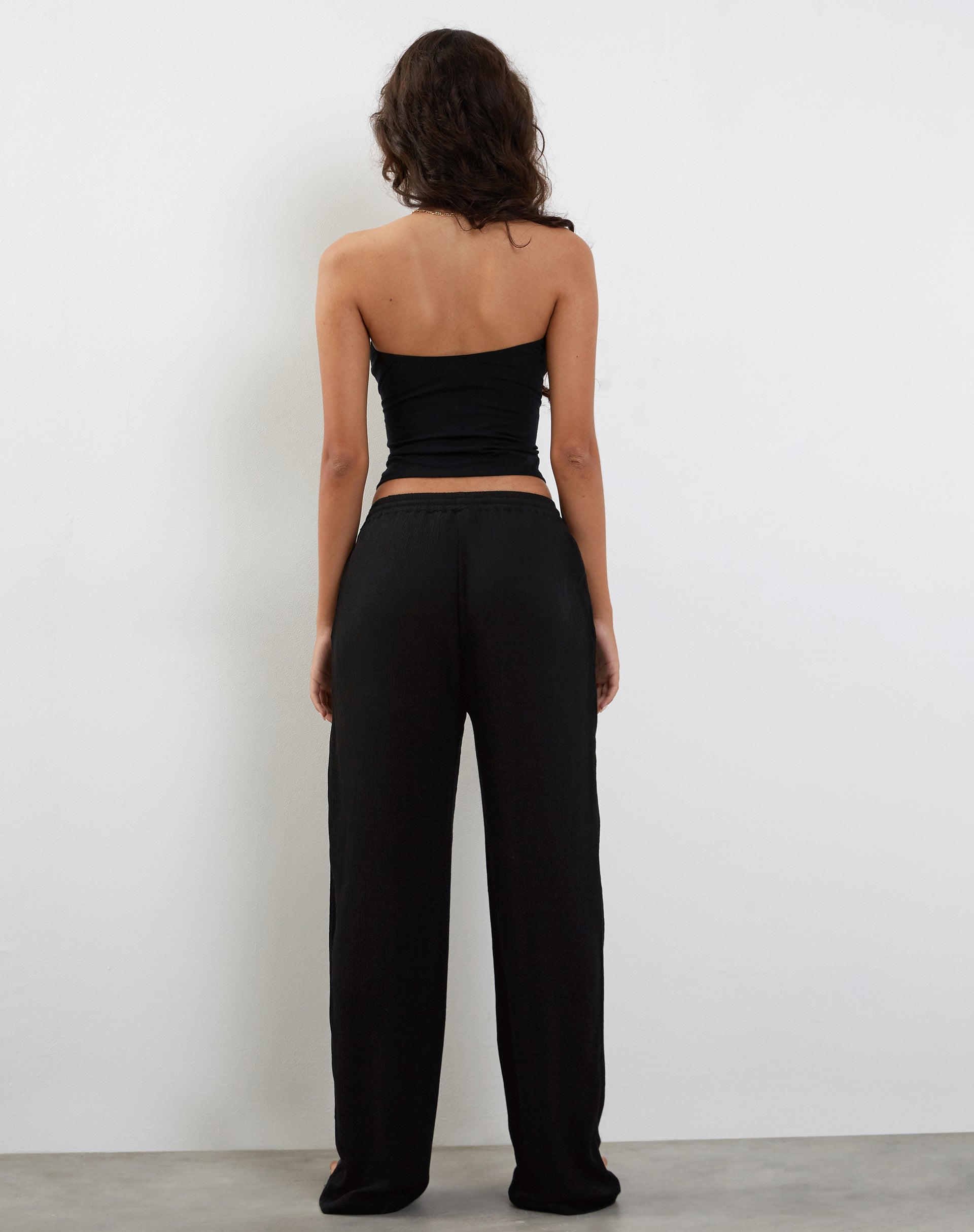 image de Cisa Wide Leg Trouser in Crinkle Black