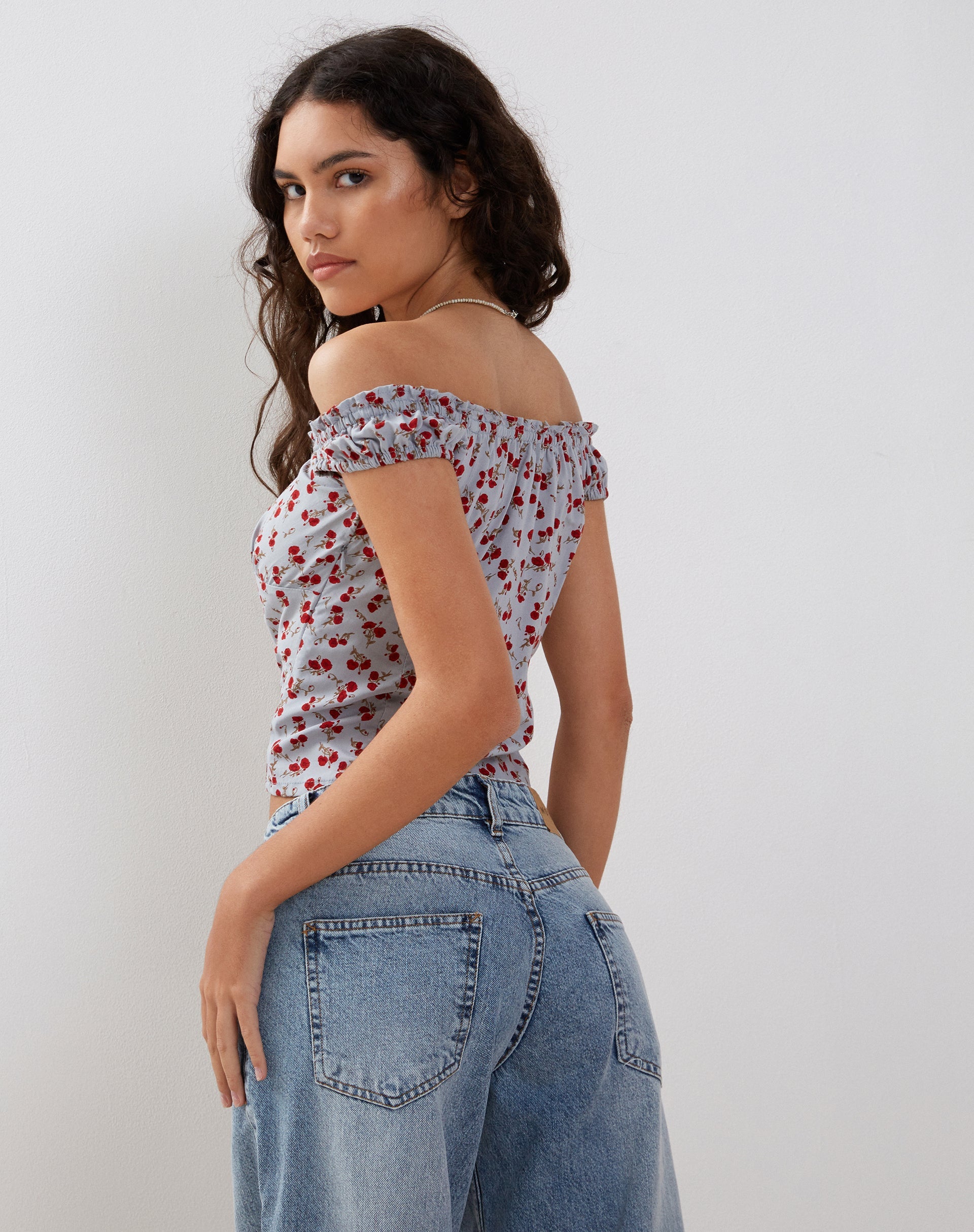 Image de Citra Bardot Frill Top in Blue Floral Ditsy