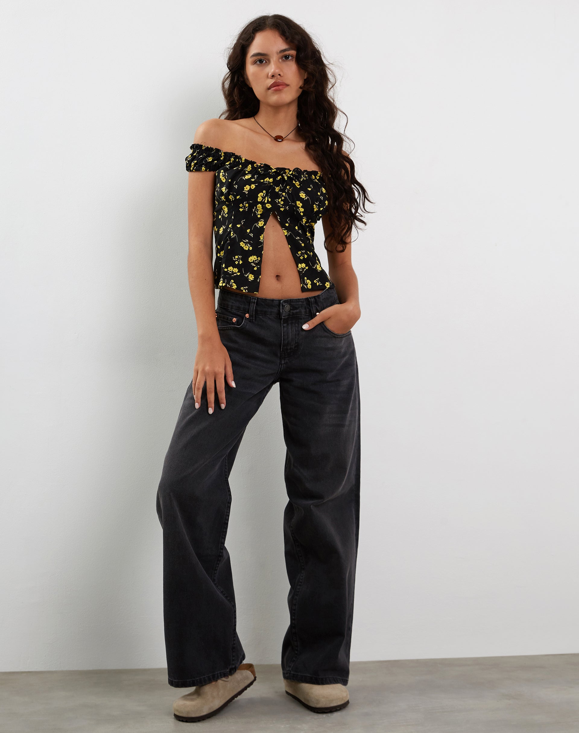 Image de Citra Bardot Frill Top in Buttercup Black Yellow