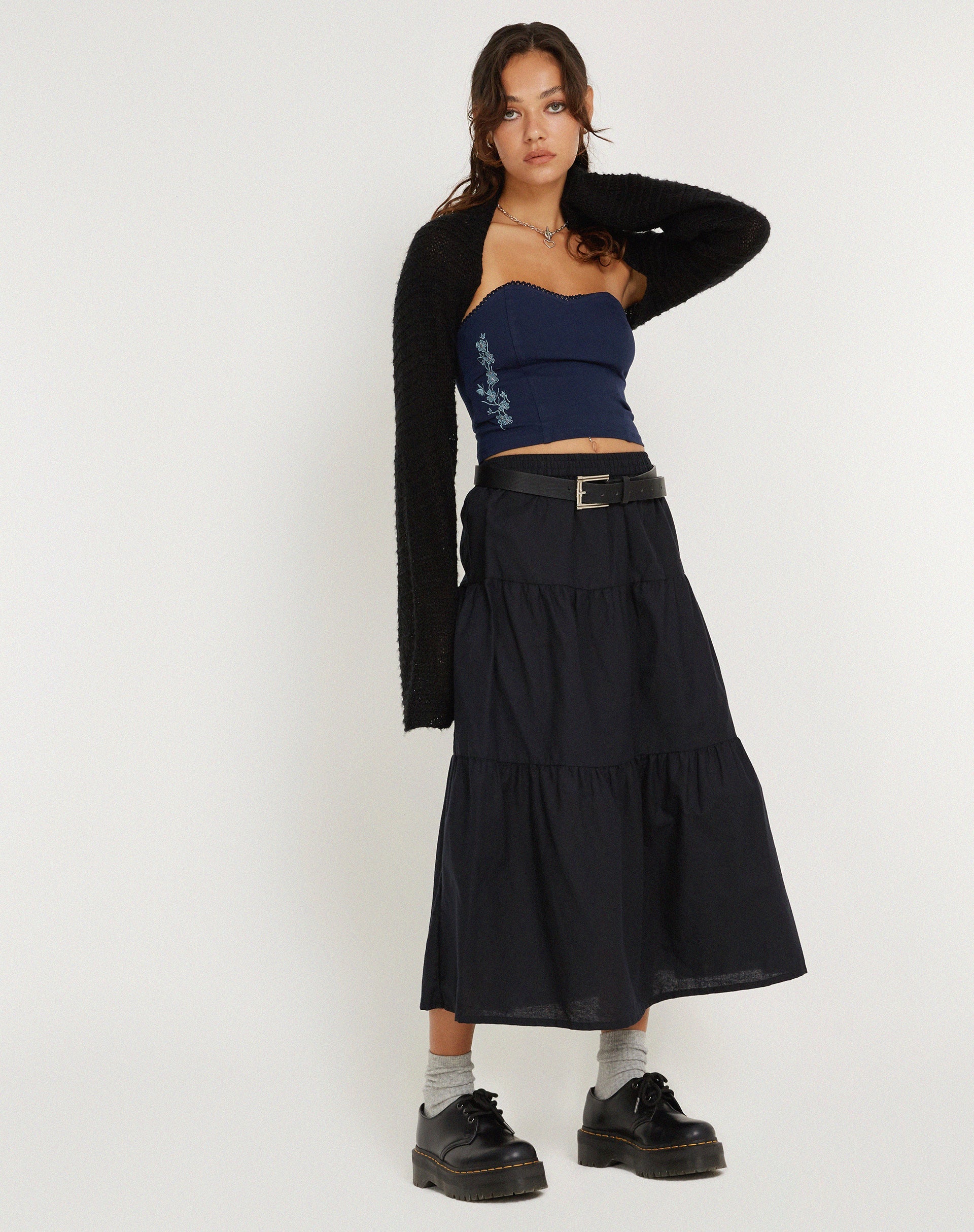 image de Clyde Embroidered Bandeu Top in Navy Flower Butterfly Emb