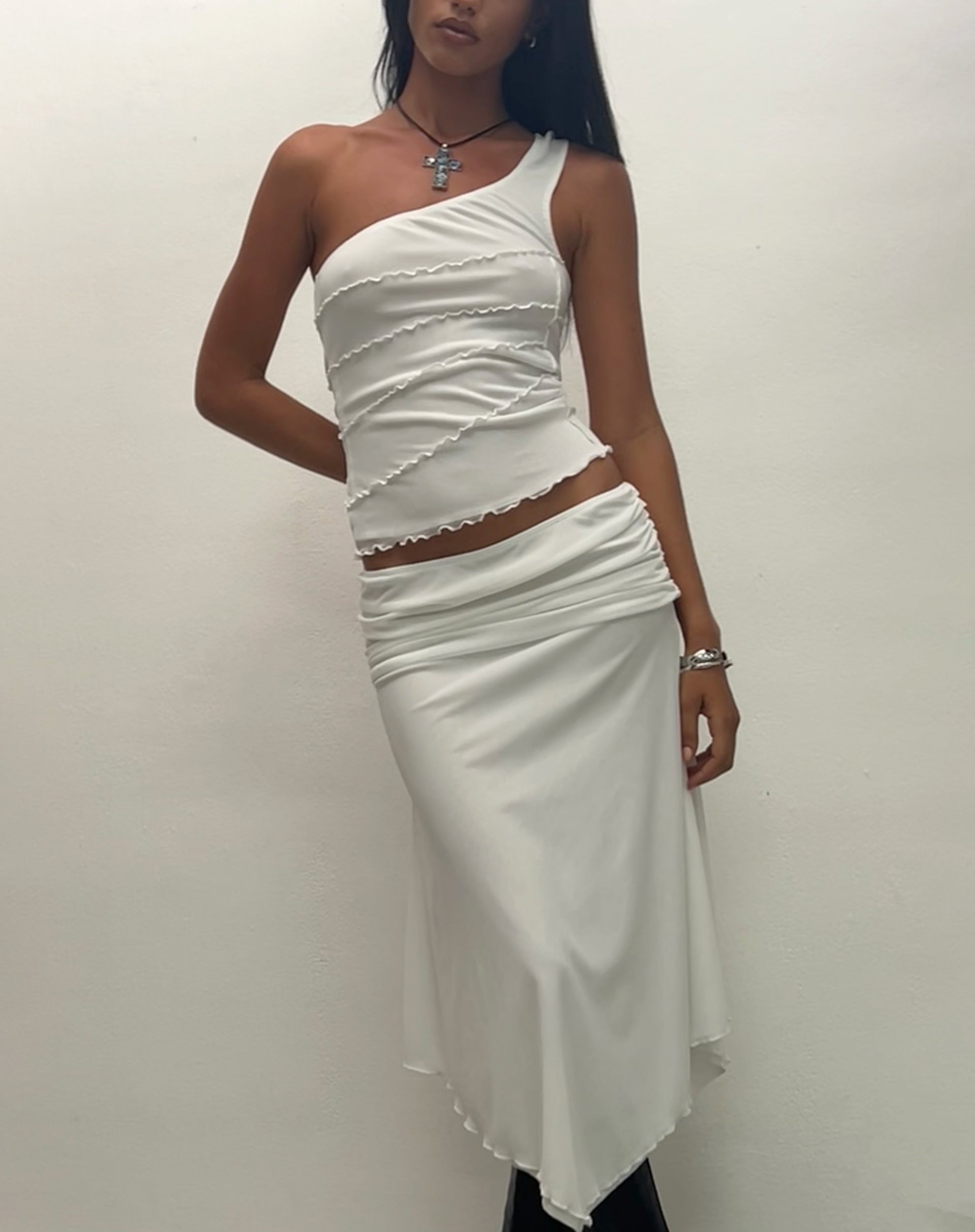 Image de Chenoa Midi Side Split Skirt in Ivory