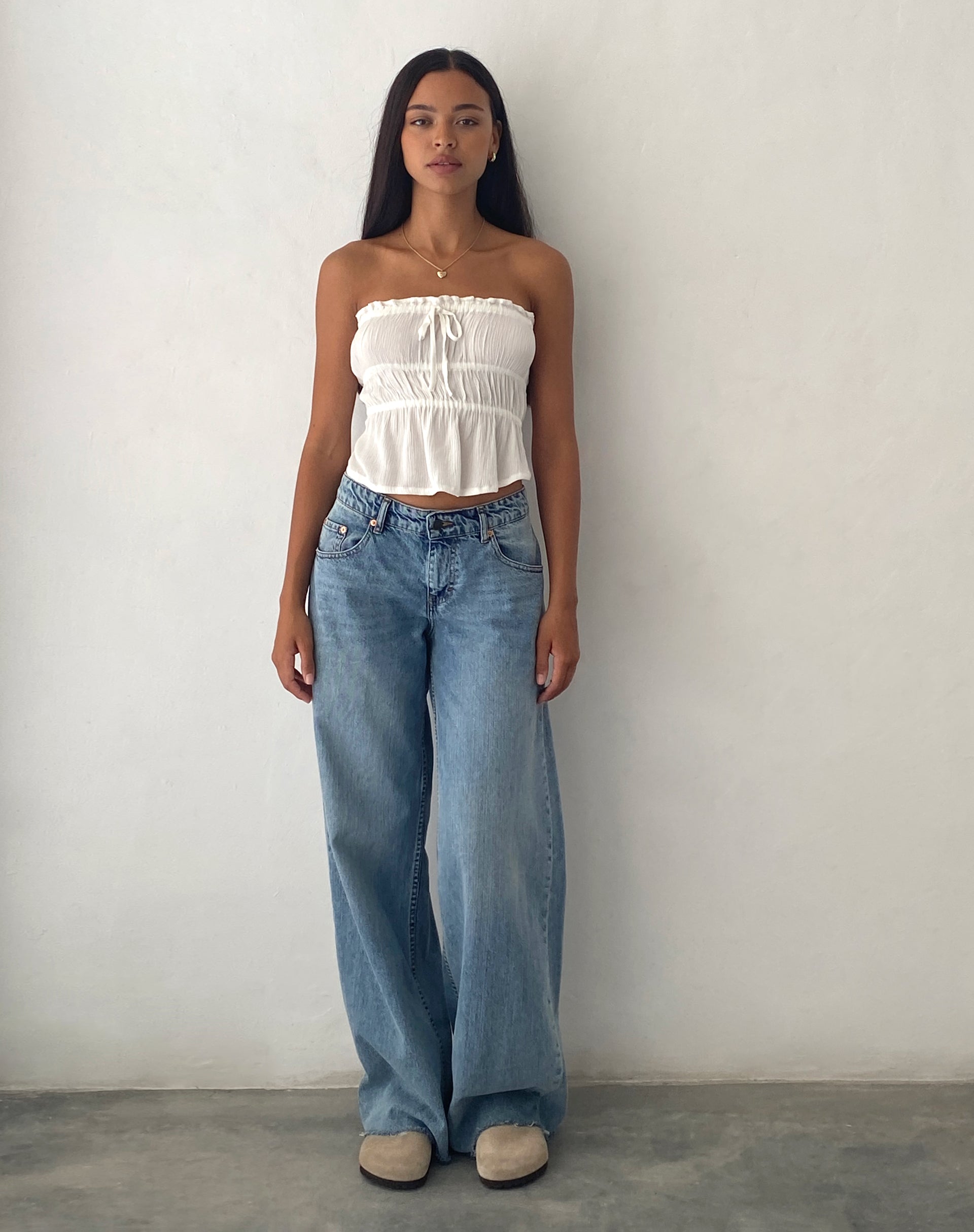 image de Cove Bandeau Top in Crinkle Off White