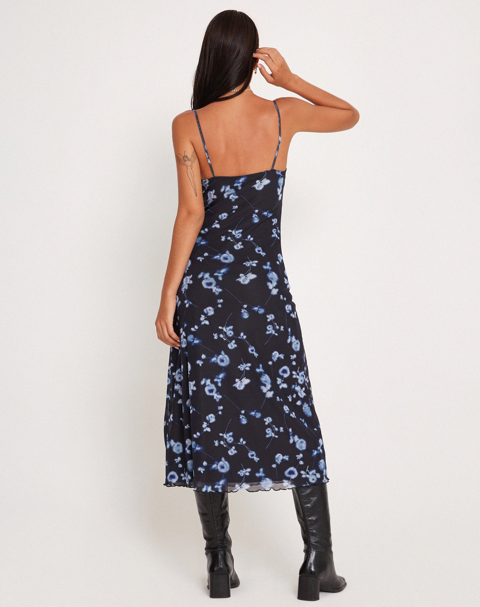 Image de Coya Maxi Dress in Mesh Navy Diffused Floral