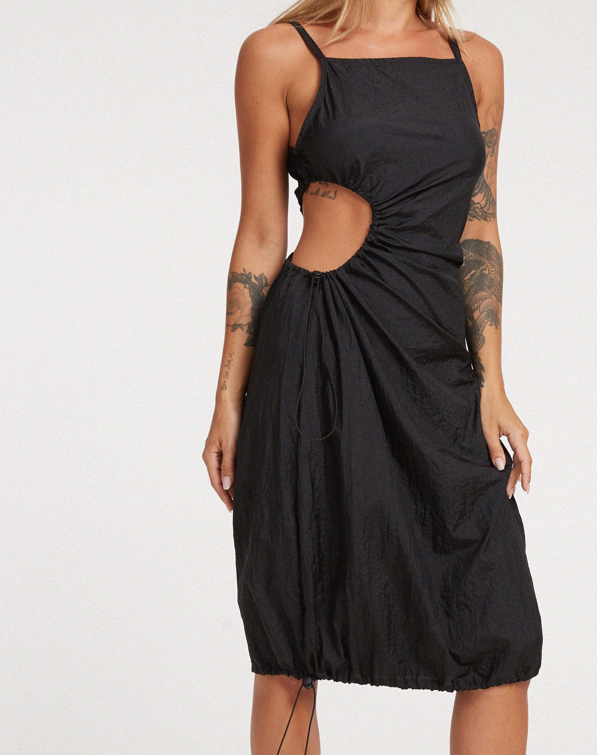 image de Daichi Midi Dress in Parachute Black