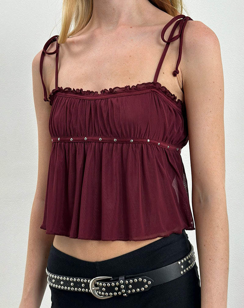 Top Cami Damaris en vin avec clous