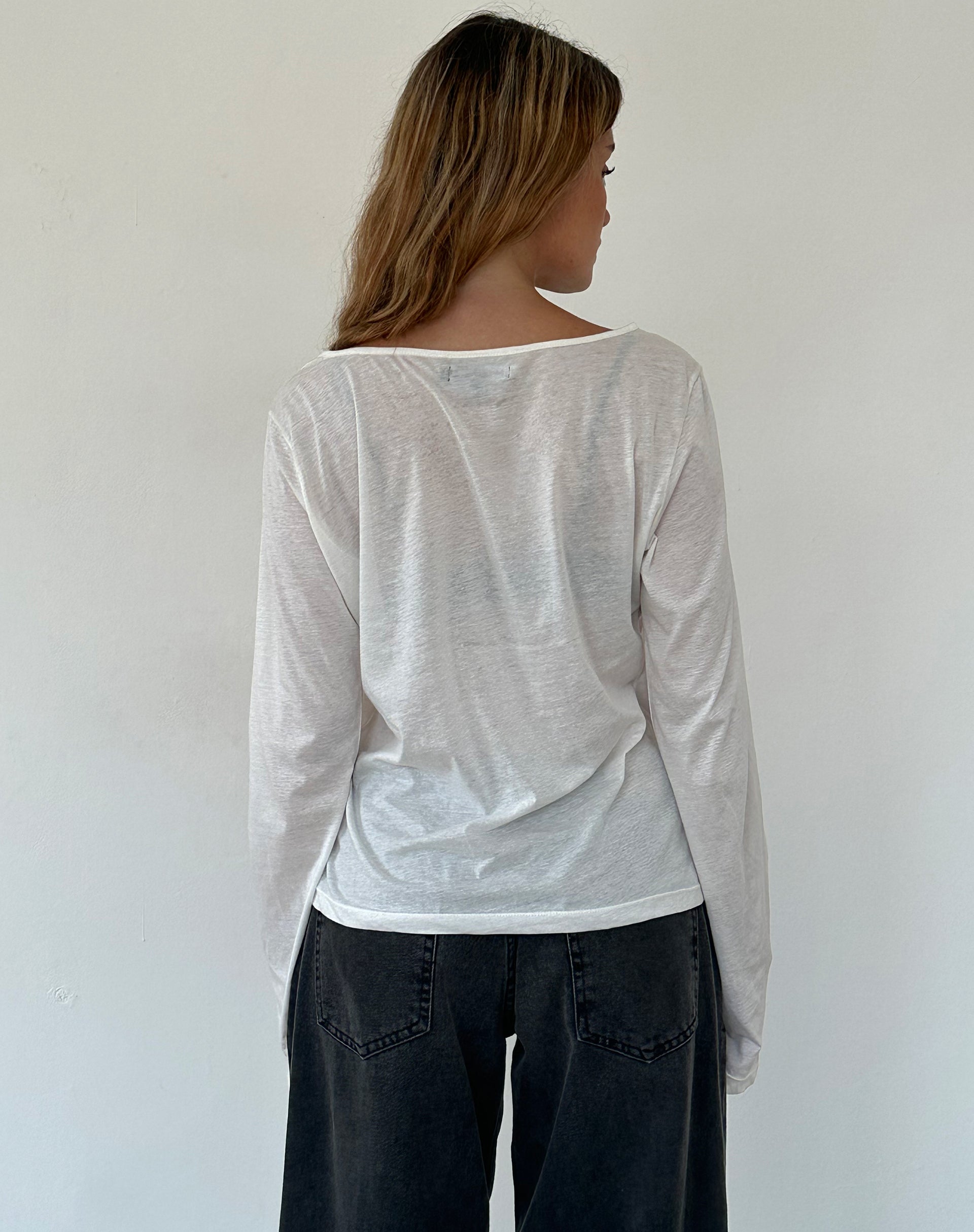 Image de Damon Baggy Long Sleeve Top in White Tissue Jersey
