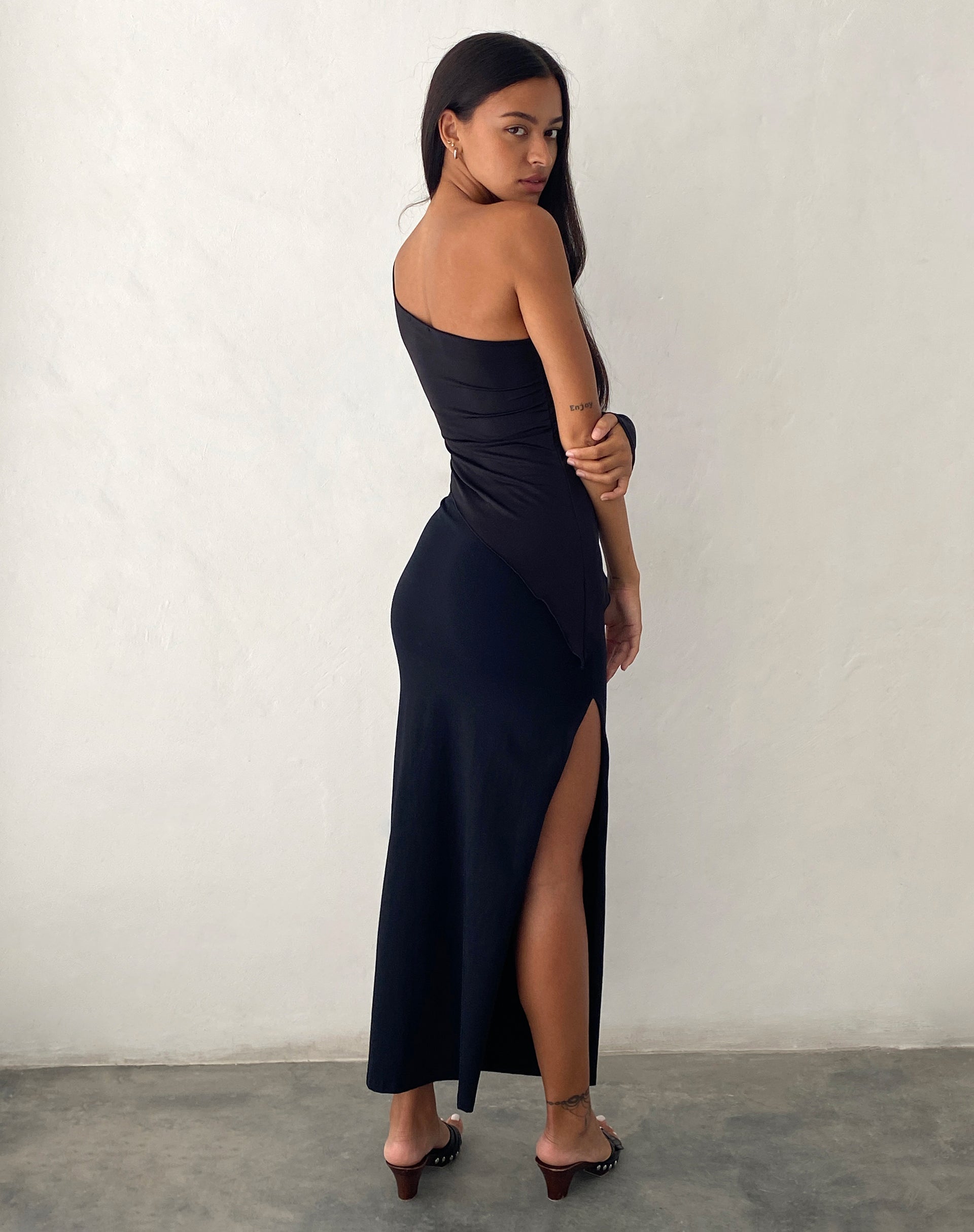 Image de Dania One Shoulder Top in Slinky Black
