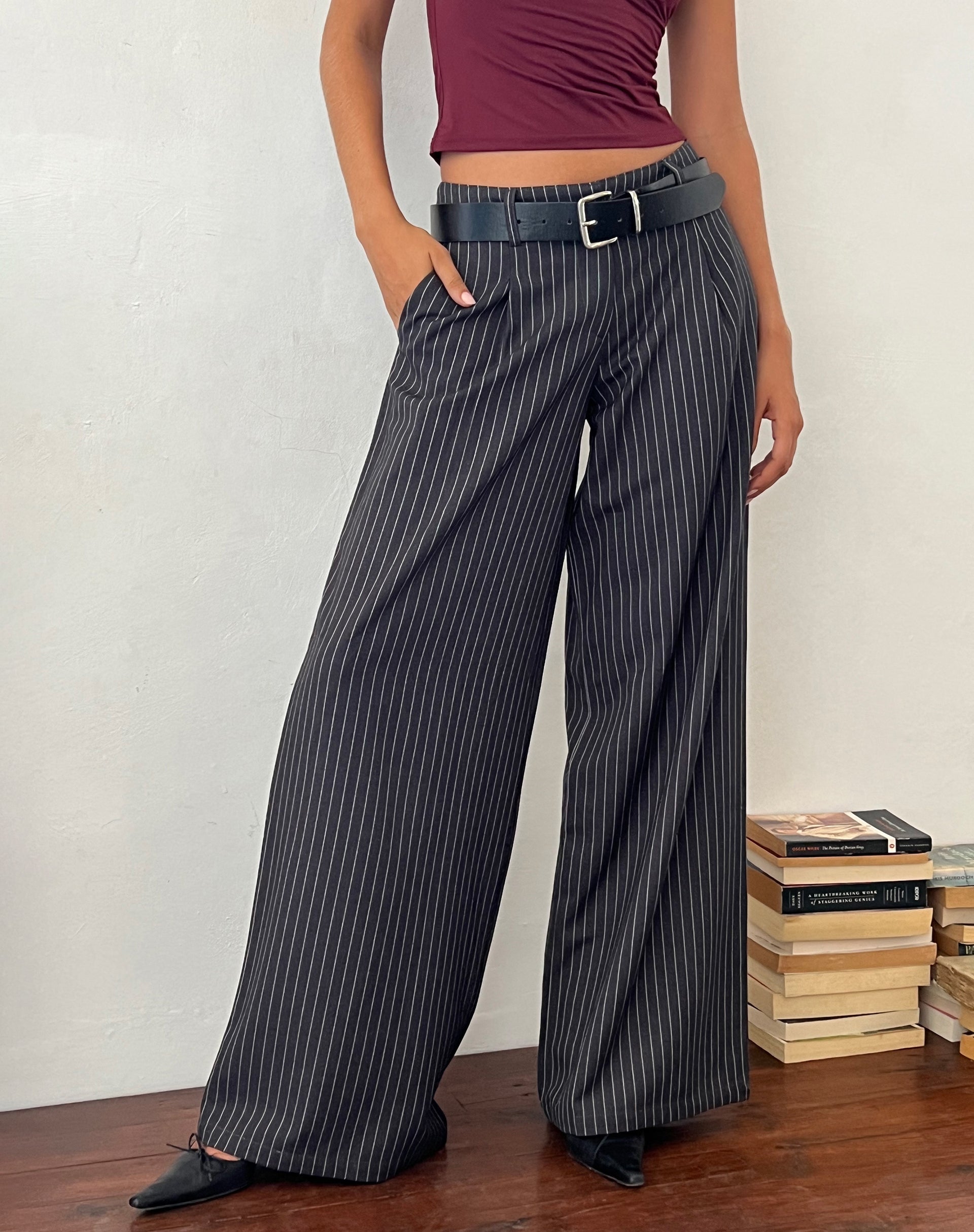 Image de Sagawa Tailored Trouser in Dark Grey Pinstripe