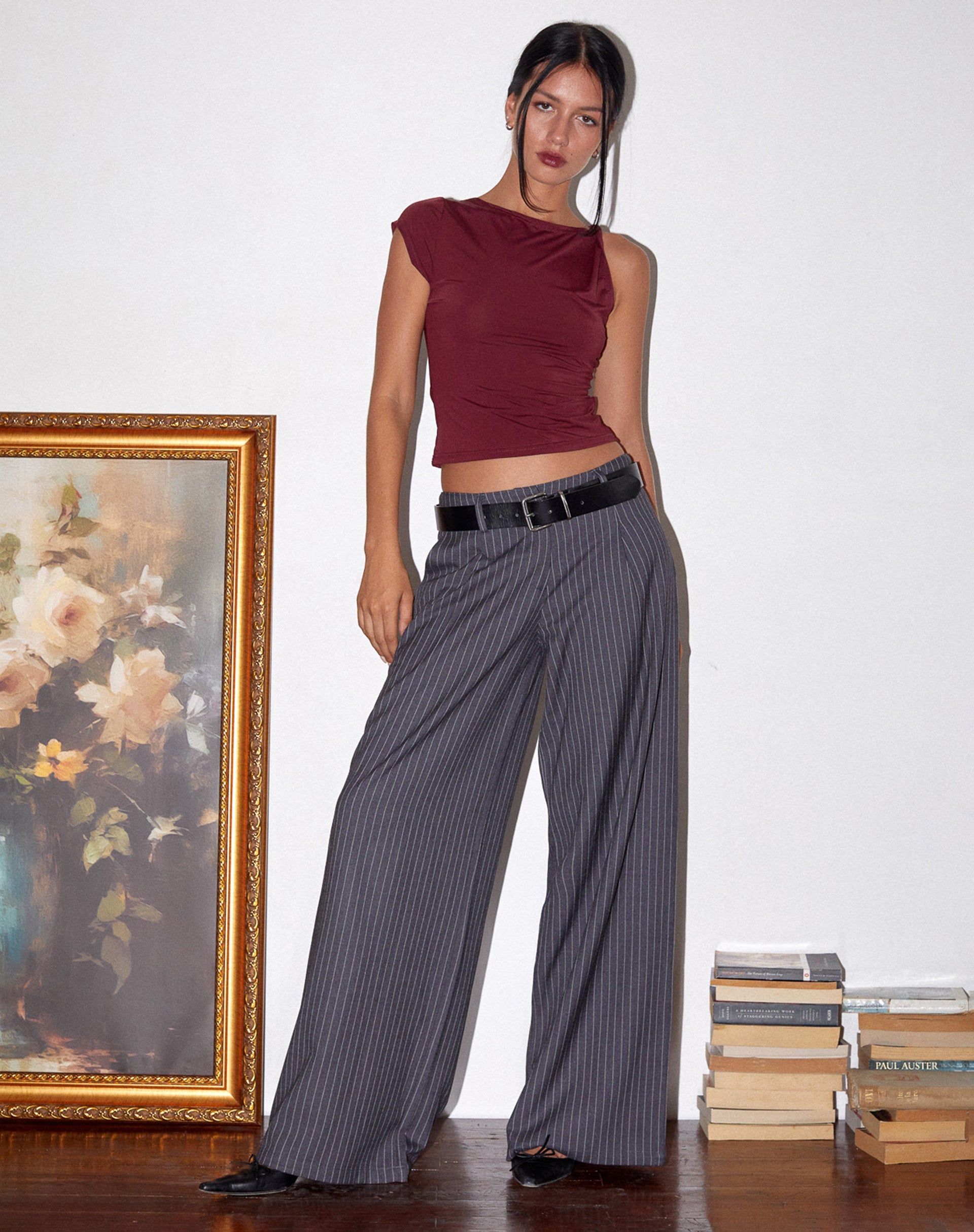 Image de Dannas Twist Shoulder Top in Burgundy