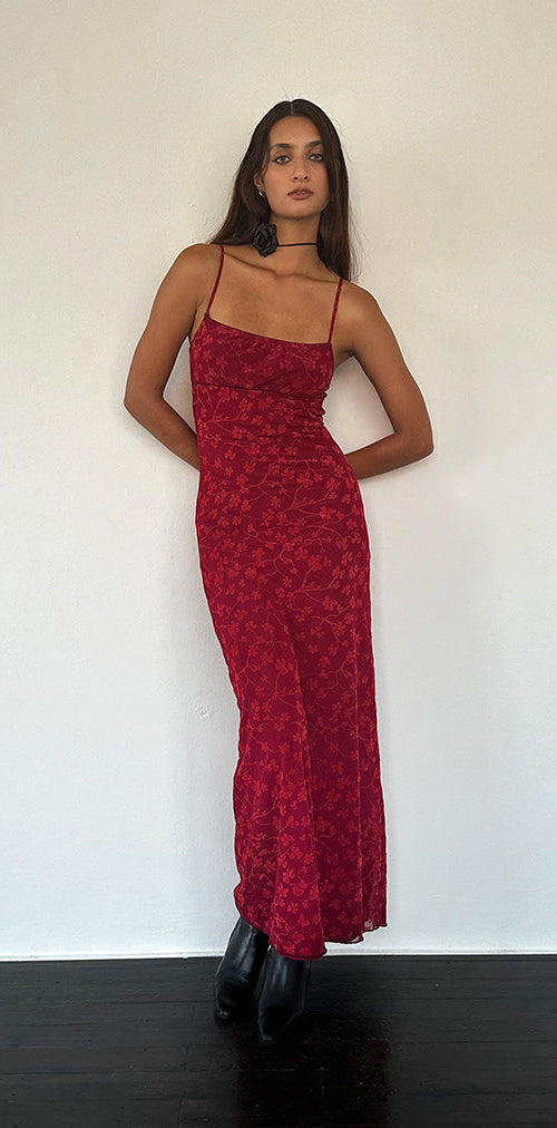 Image de Darsih Cami Maxi Dress Red Grunge Floral Flock
