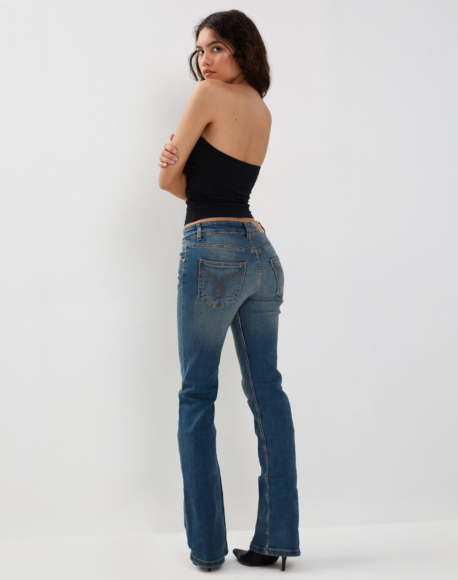 Image de Dayu Bandeau Crop Top in Black