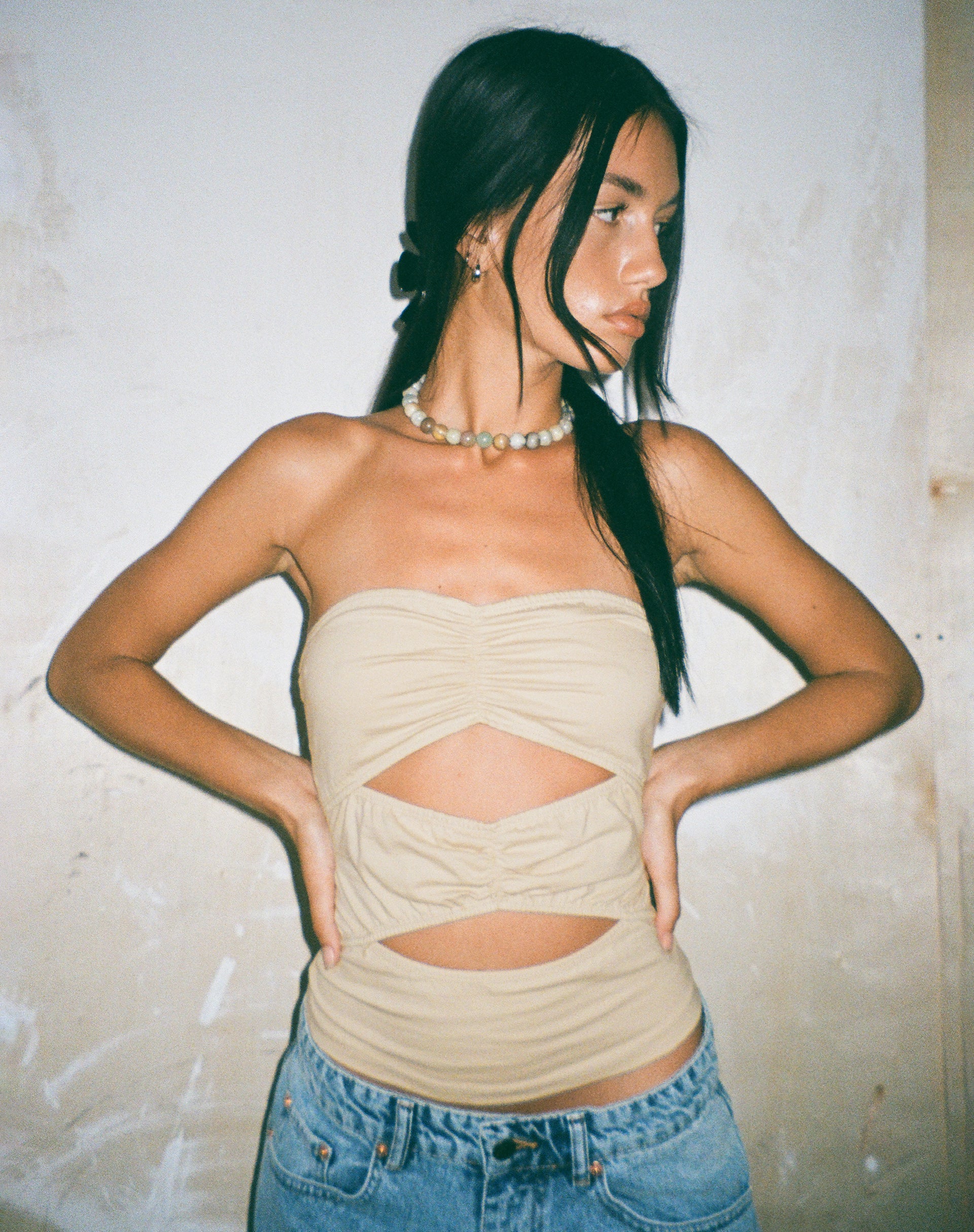 Image de MOTEL X JACQUIE Dayu Bandeau Crop Top in Coconut Milk