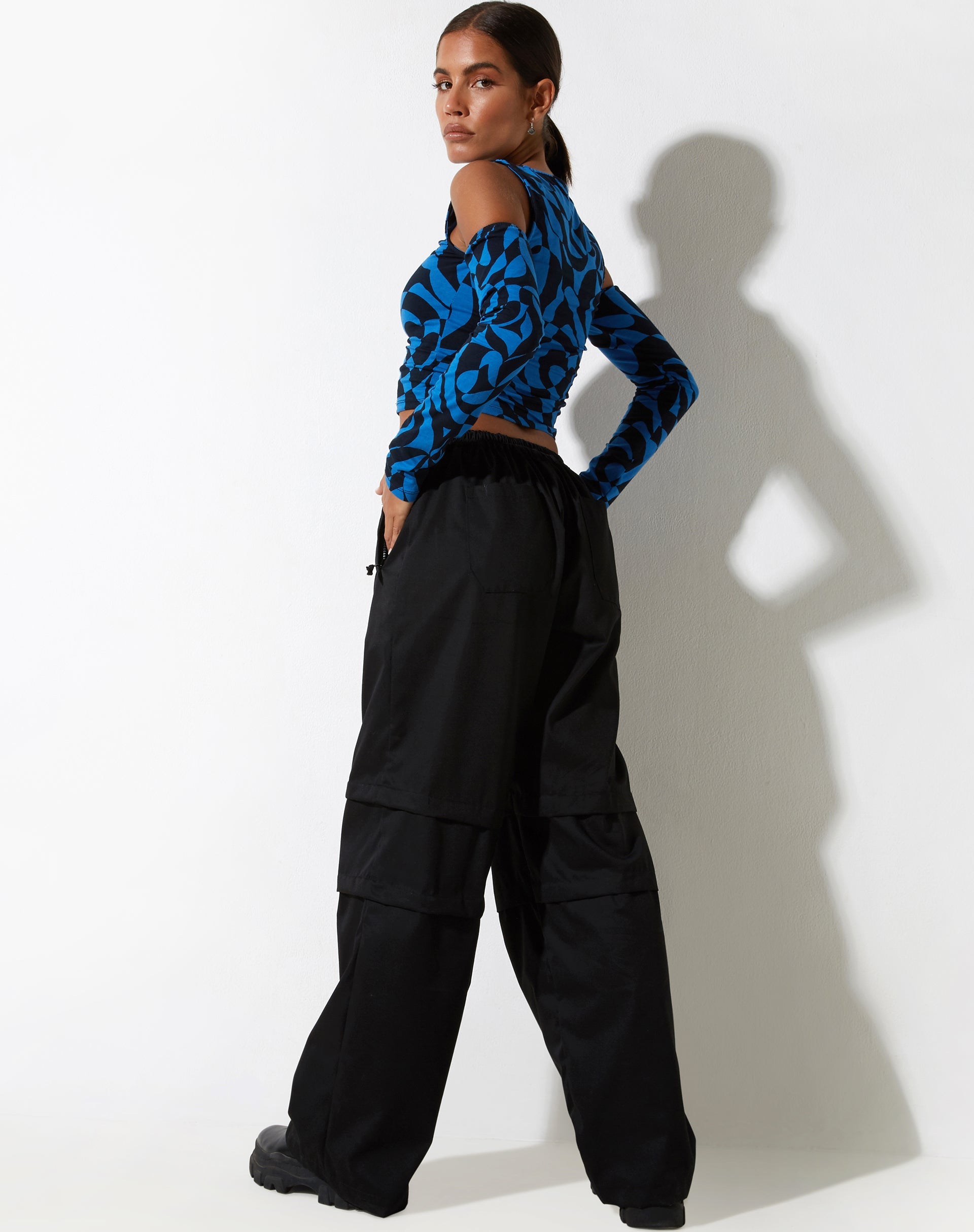 image de Denver Top in Irregular Optic Blue