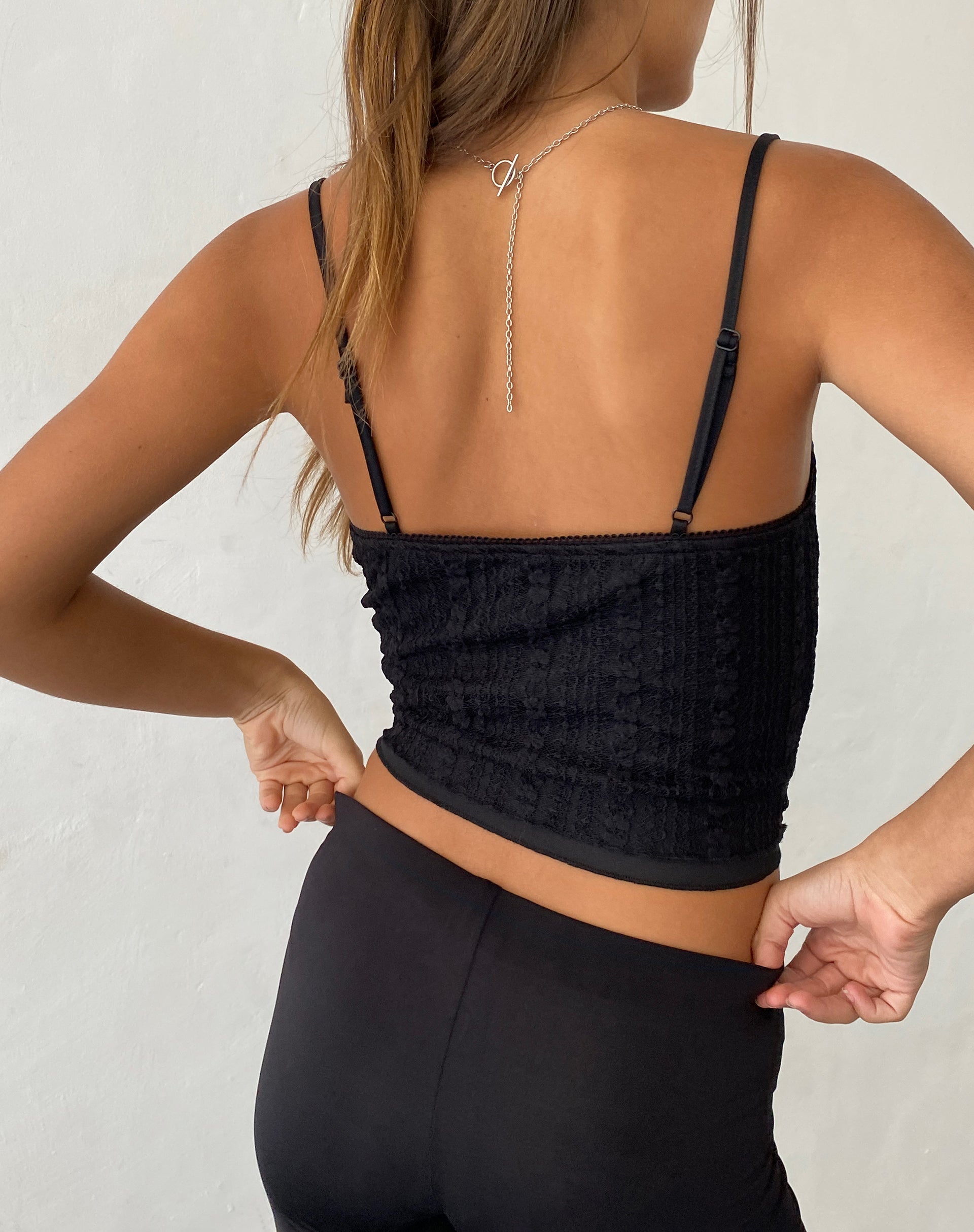 Image de Deska Cami Top in Lace Black