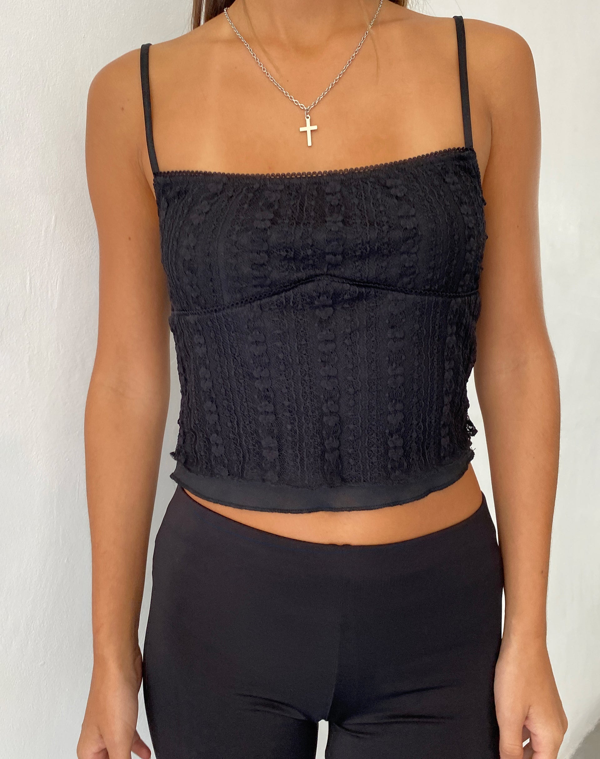 Image de Deska Cami Top in Lace Black
