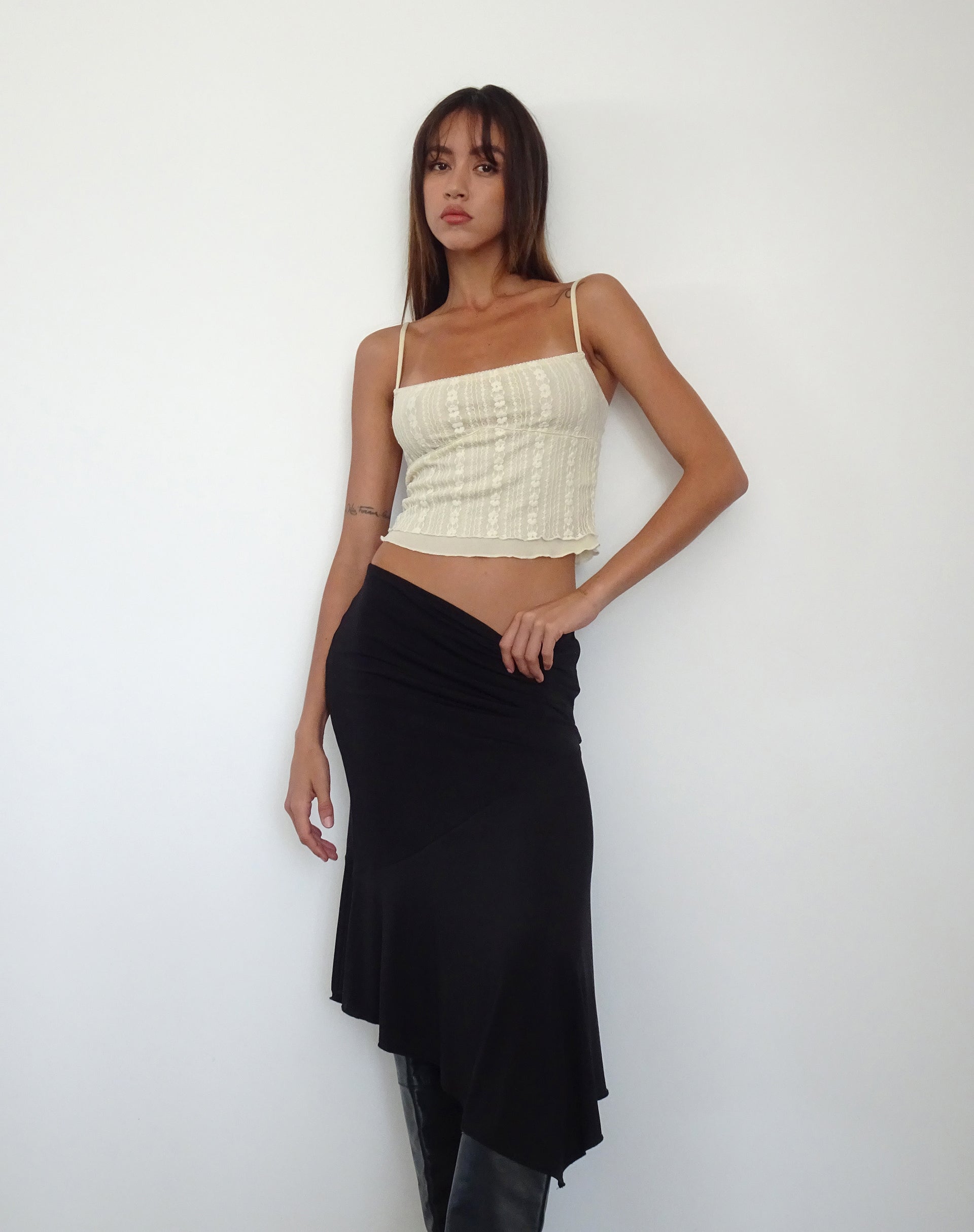 Image de Deska Cami Top in Lace Ivory