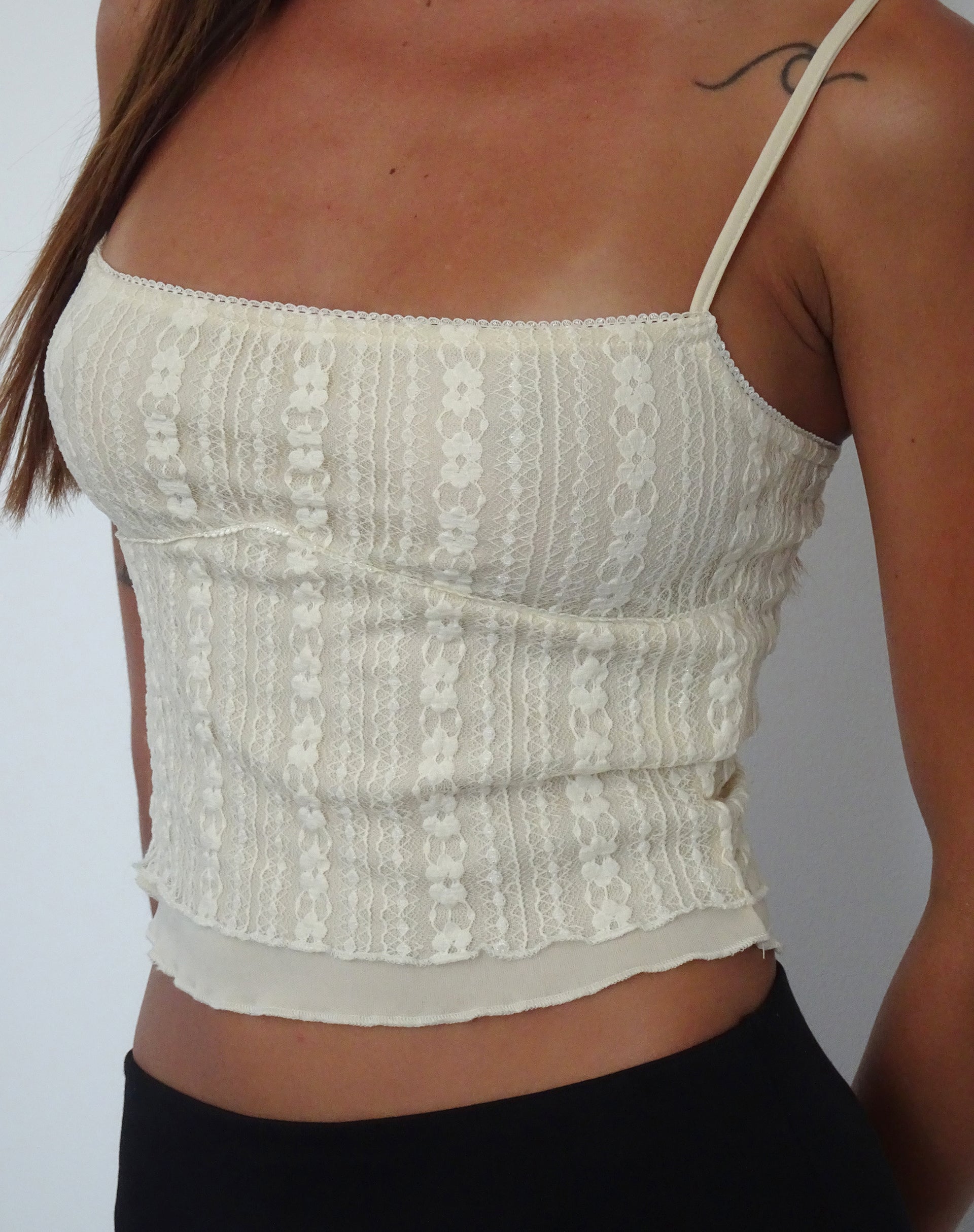 Image de Deska Cami Top in Lace Ivory
