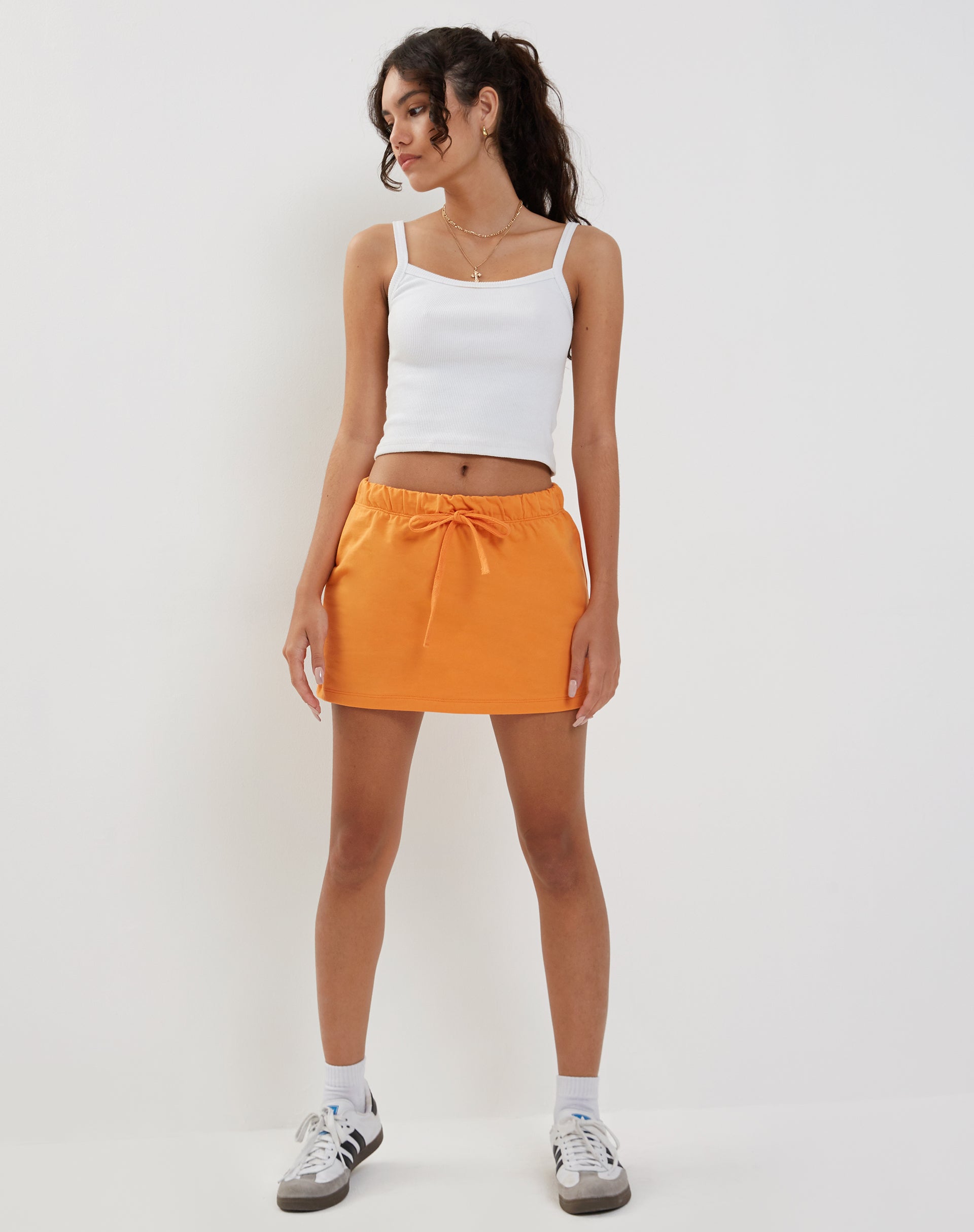 Image de la mini-jupe Dheca en orange foncé
