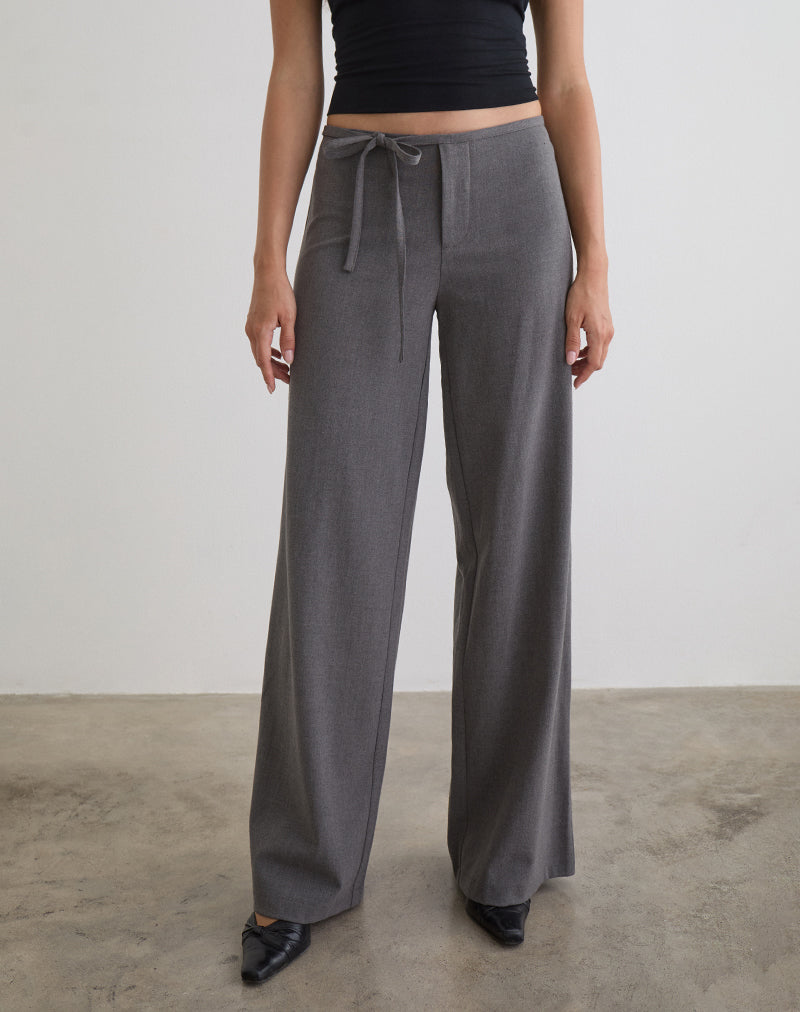 Pantalon Diomira gris avec cravate