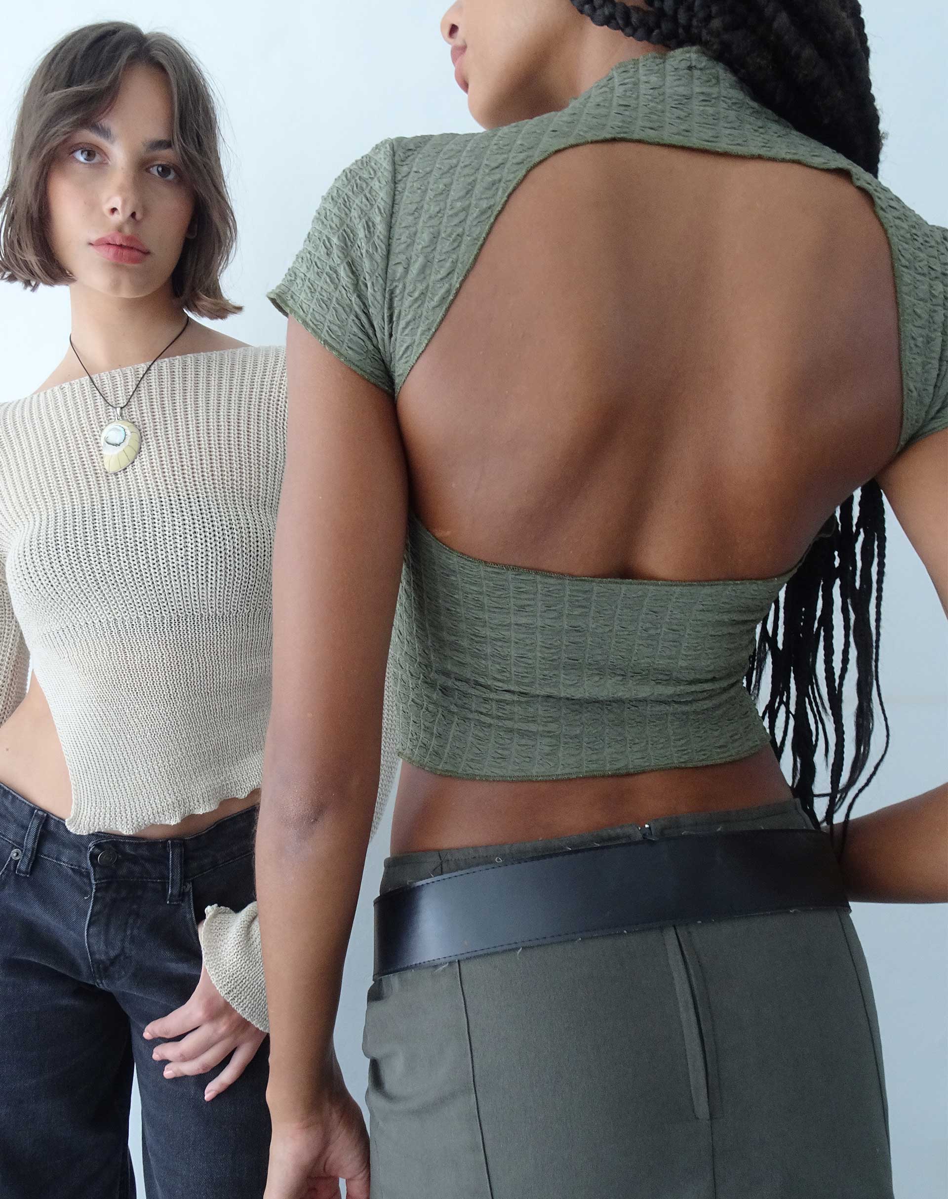 Image de Elton High Neck Top in Khaki
