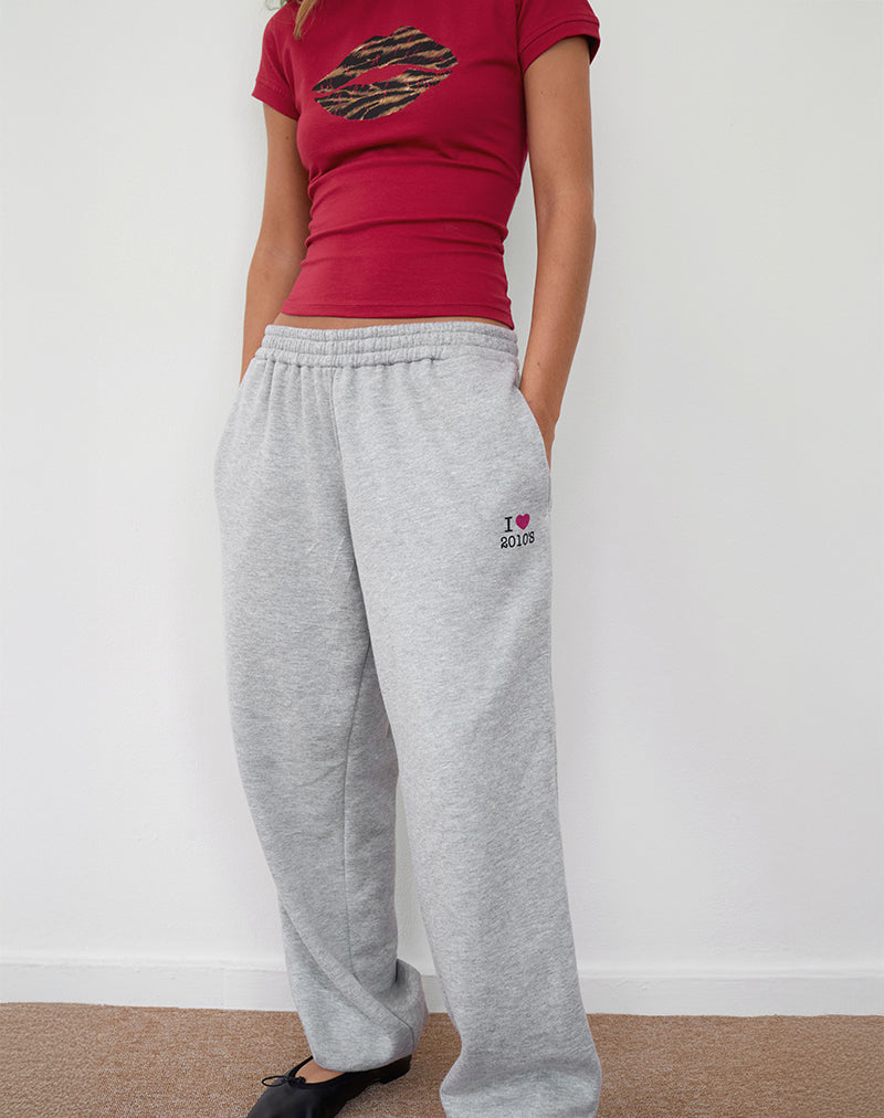 Image de Emiko Oversized Joggers en Grey Marl avec l'imprimé I Love 2010's