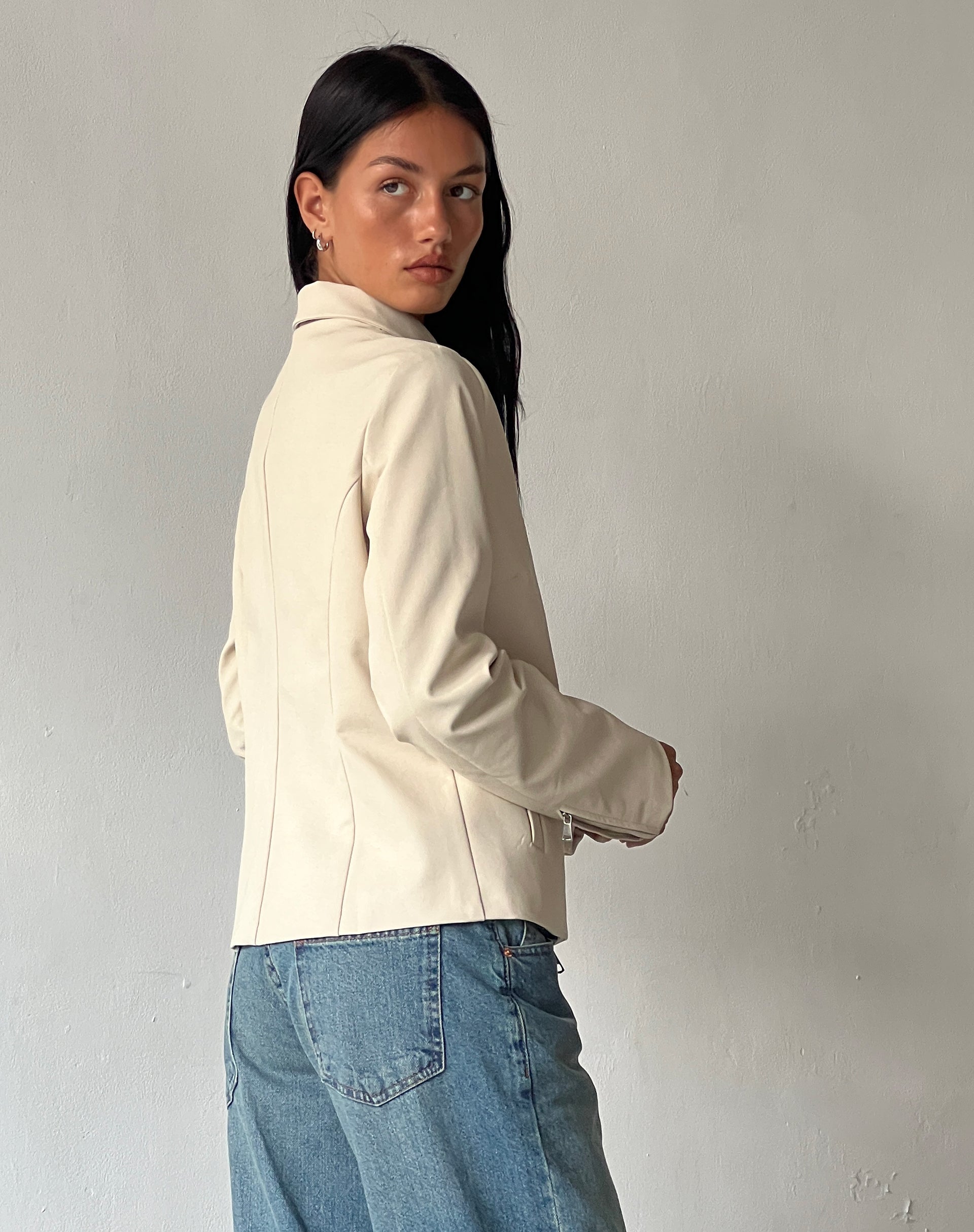 Image de la veste Enid en PU Ivoire