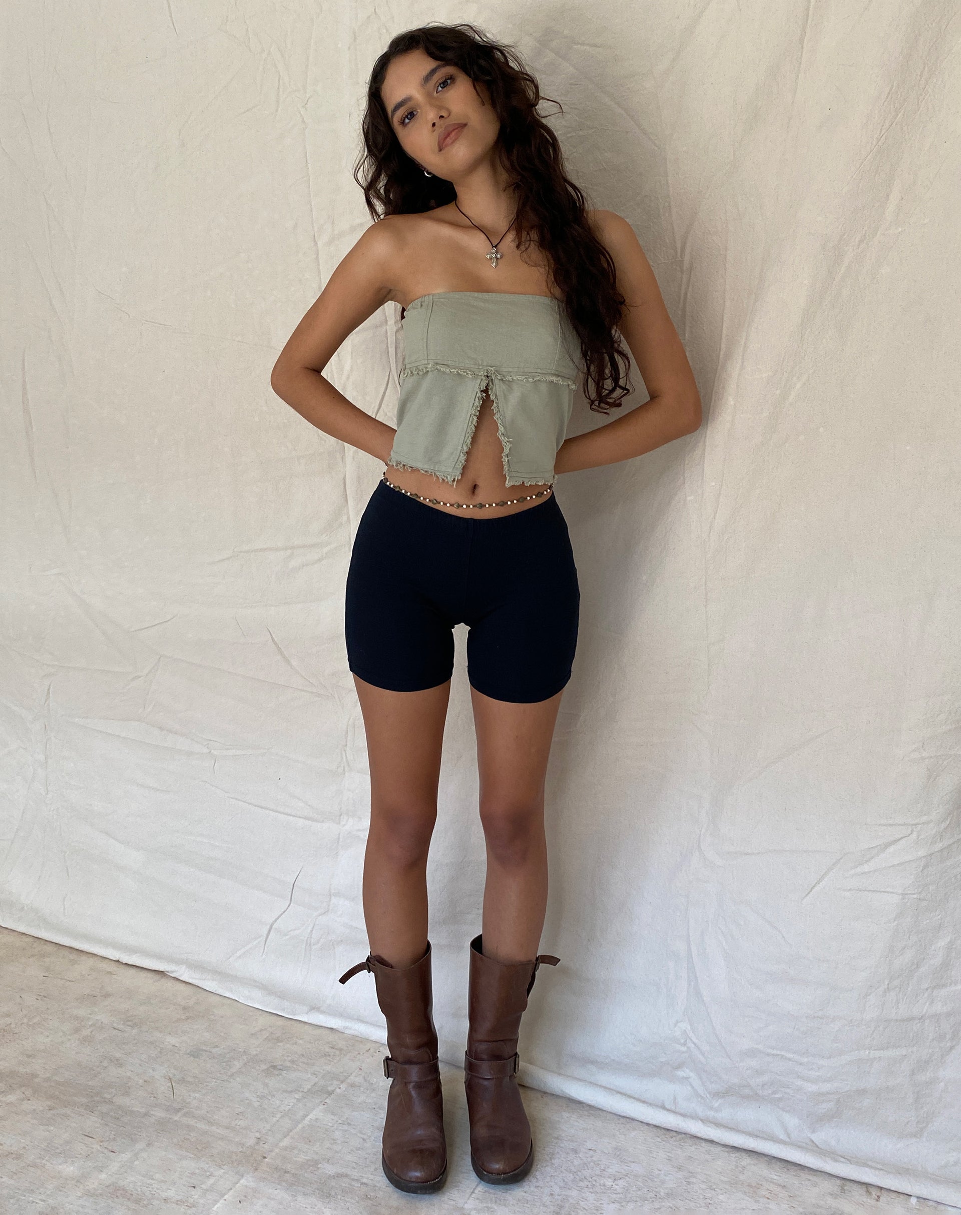 Image de Enzie Butterfly Bandeau Top in Slate Green Linen