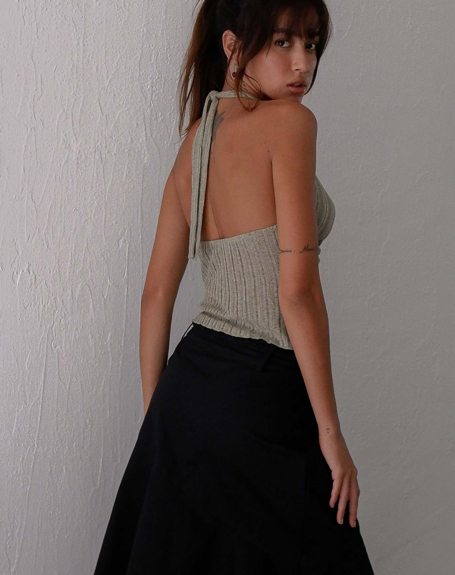 image de Enzley Knit Halterneck Top in Sage