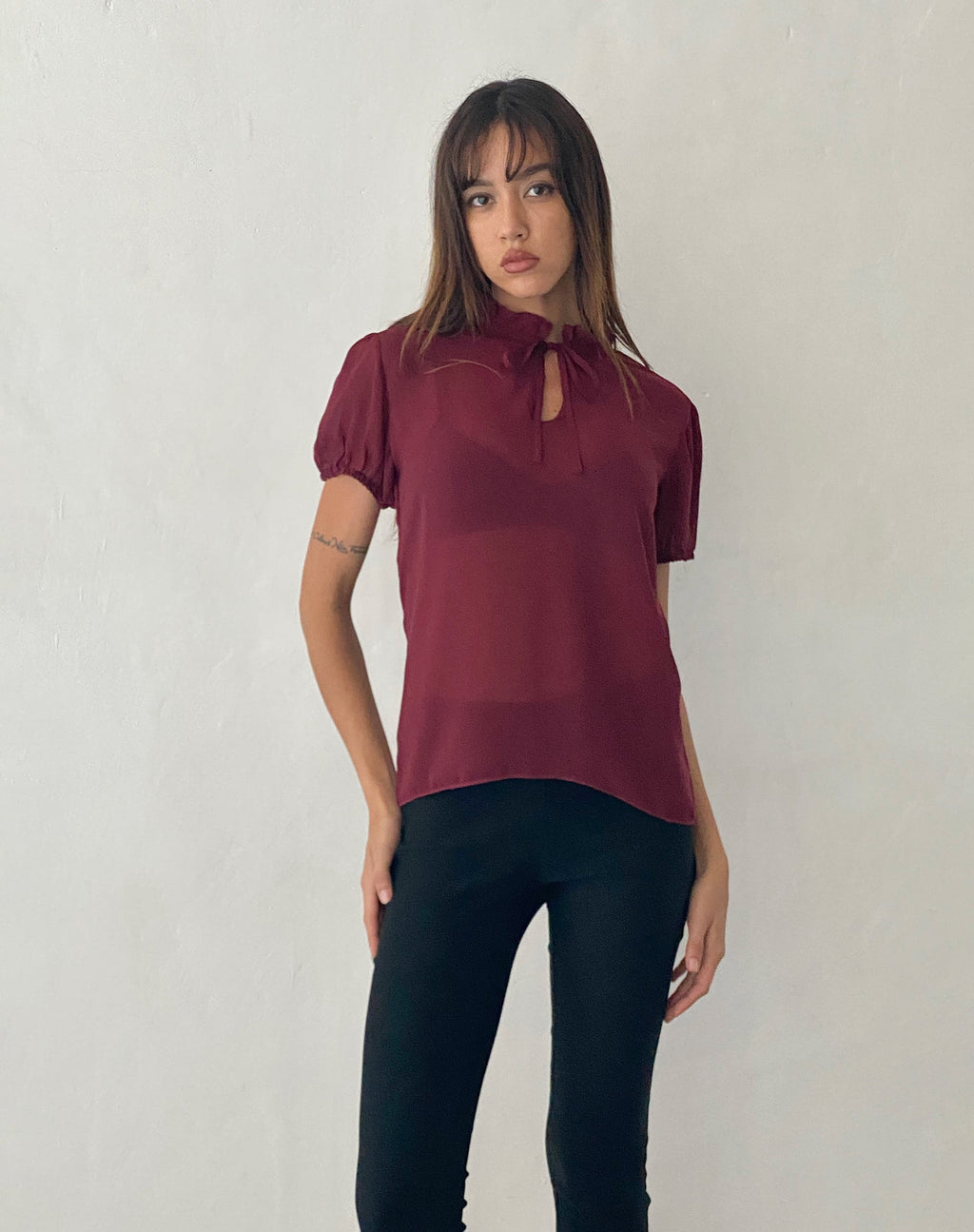 Chemisier à col montant Enzo en mousseline de soie oxblood