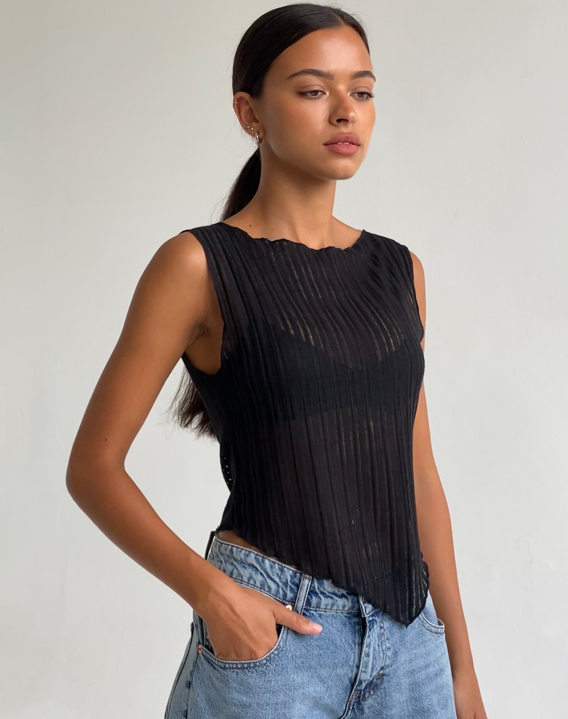 image de Etta Knitted Vest Top in Black