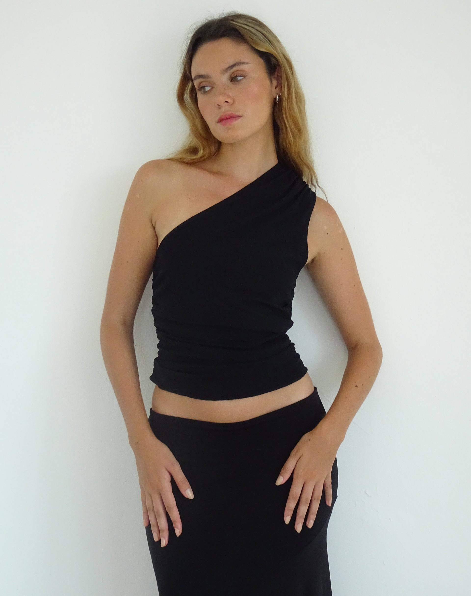 Image de Evelina One Shoulder Top in Black Mesh