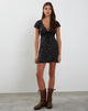 Image de la mini robe Evilia en Pretty Petal Black
