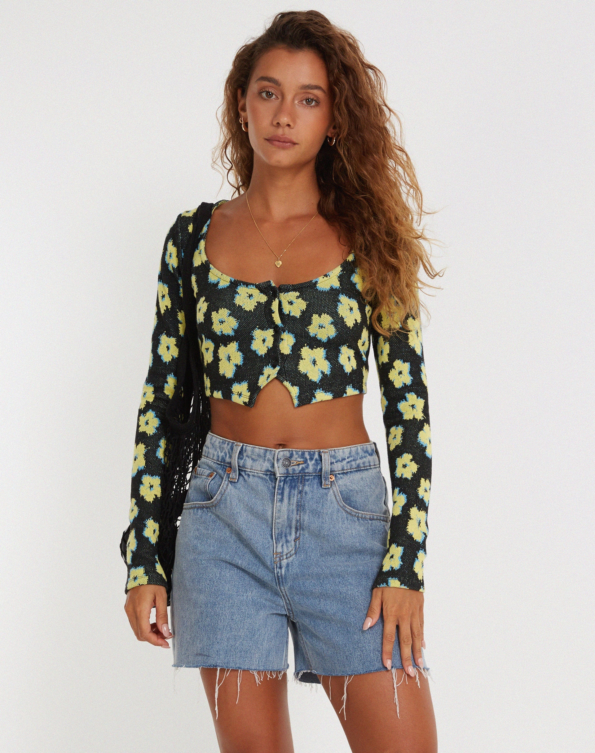 Image de Faline Crop Top in Cute Floral Black and Yellow