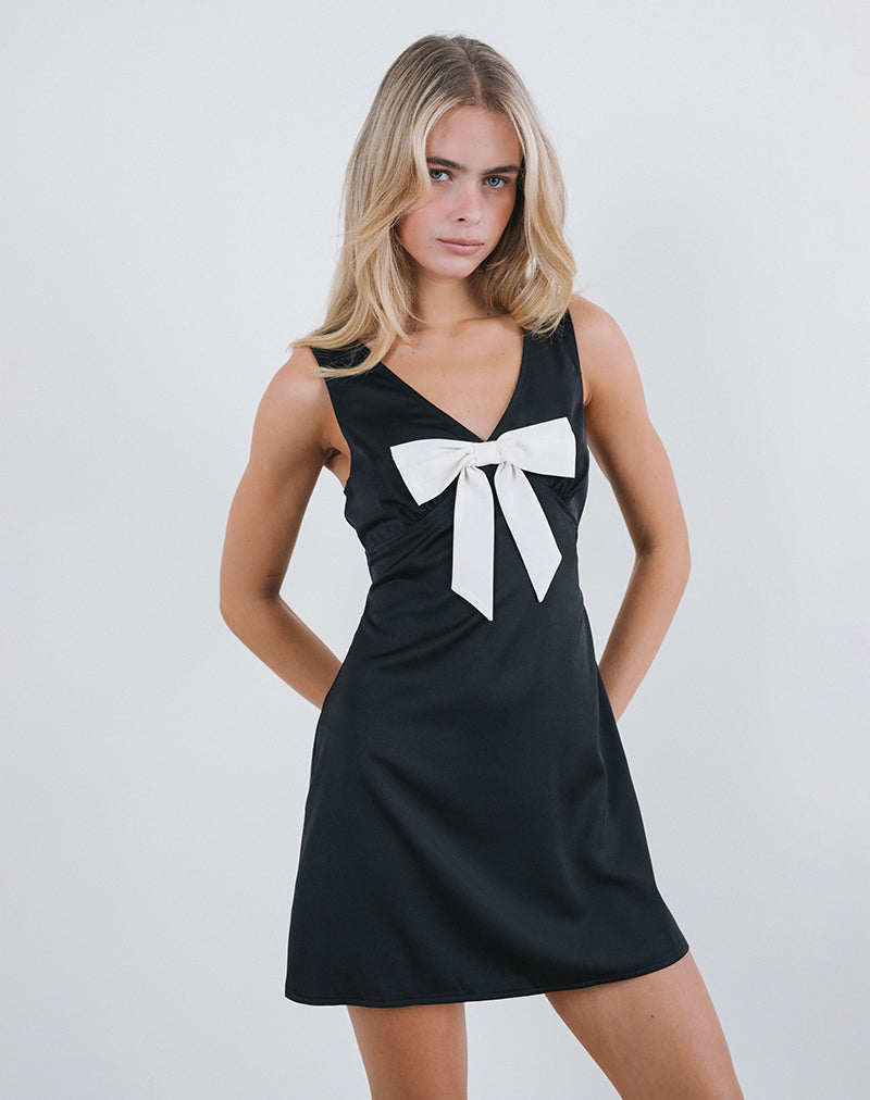 Image de Faradiba Mini robe en satin noir avec nœud ivoire