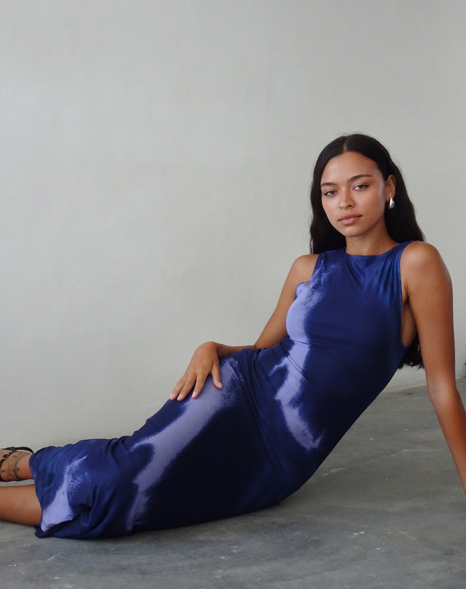 Image de la robe longue imprimée Fayola Watercolour Navy