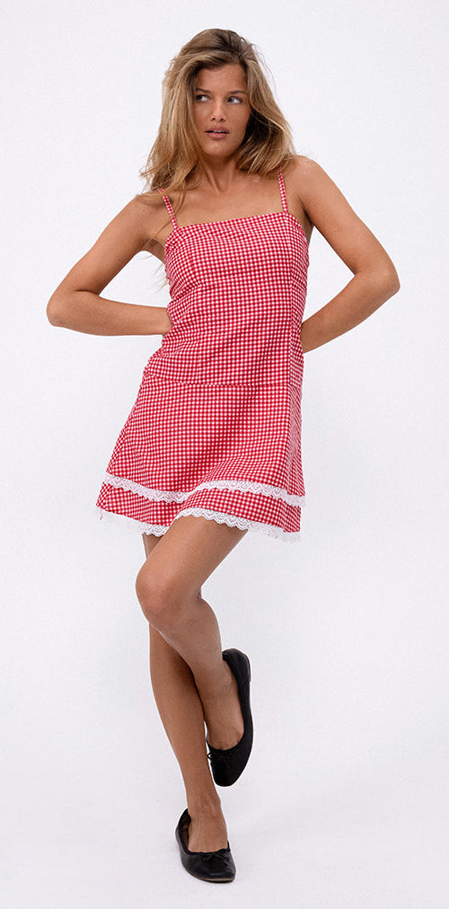 Image de la mini robe Flossie en vichy rouge