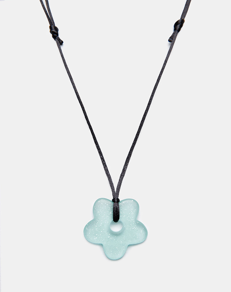 Image de Collier de fleurs en résine bleu