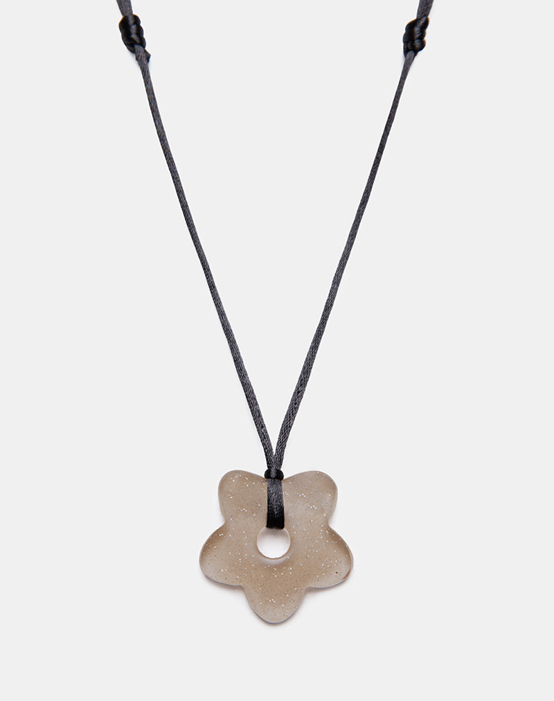Collier de fleurs en résine marron