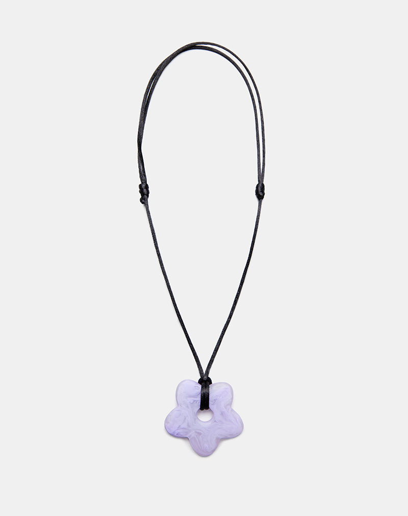 Collier de fleurs en résine lilas