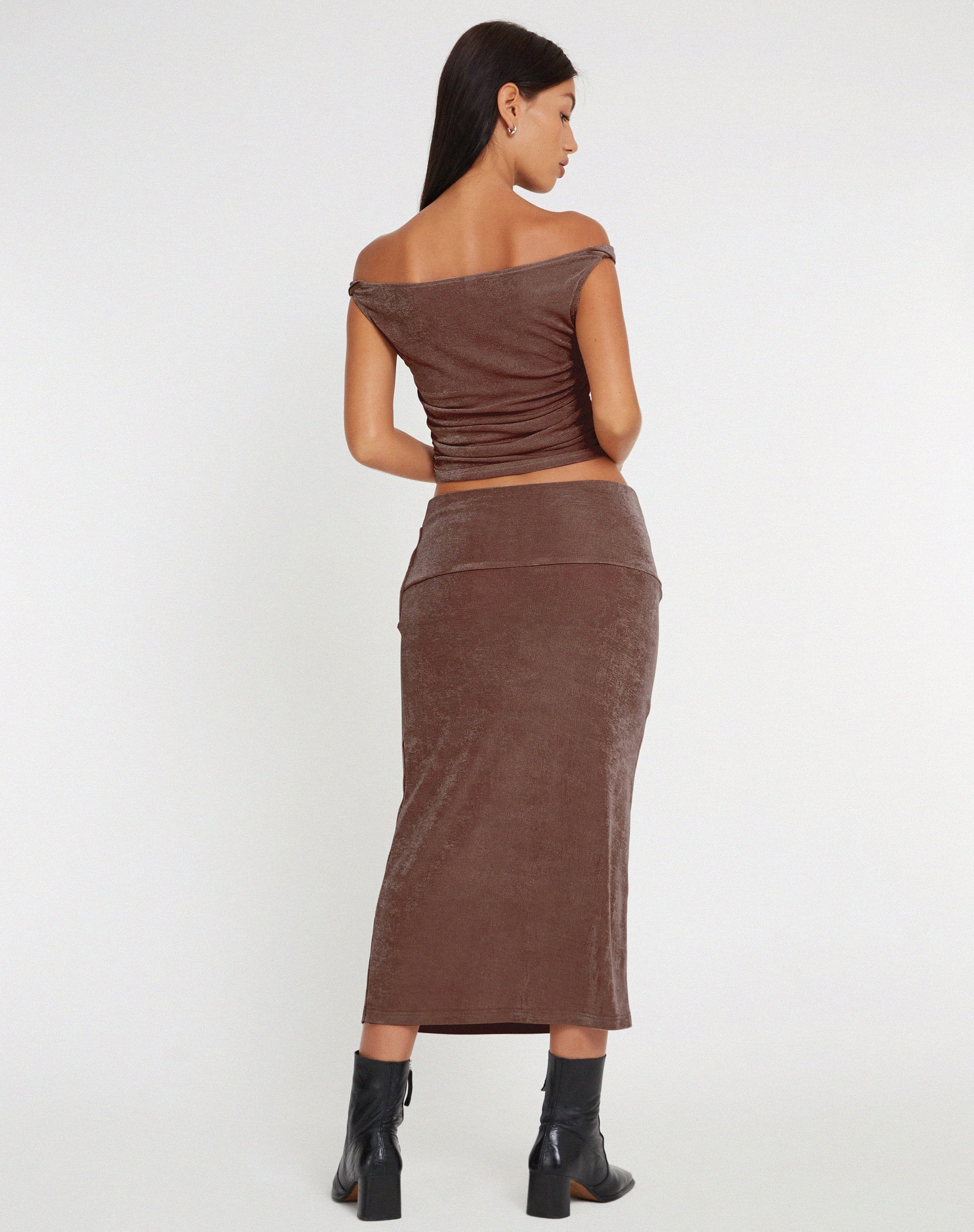 Image de Gadis Slinky Midi Skirt in Peppercorn