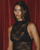 Image de Garfie Unlined Hooded Top in Abstract Lace Black (Top à capuche non doublé en dentelle abstraite)