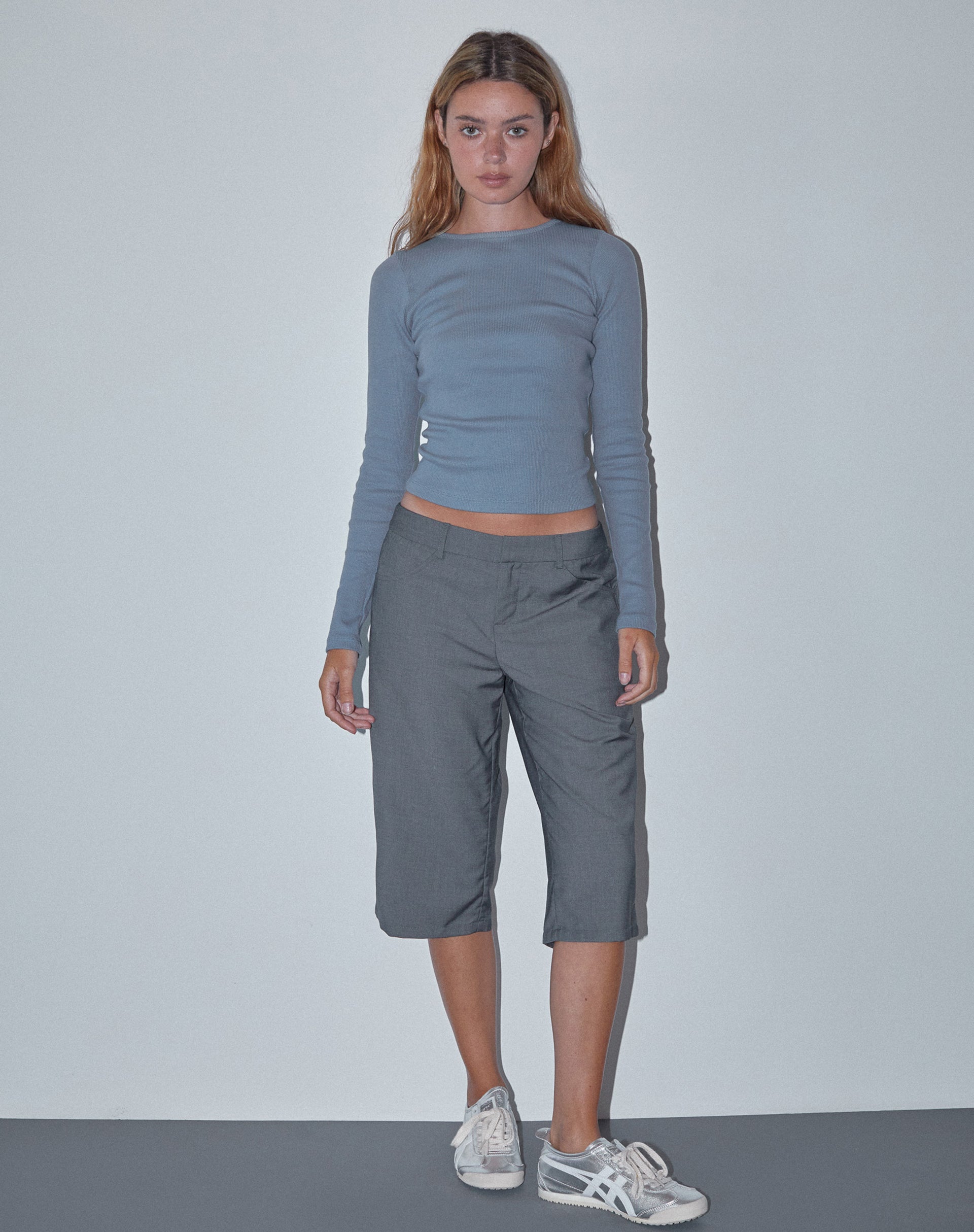 Image de Gelbon Open Back Long Sleeve Top in Rib Powder Blue