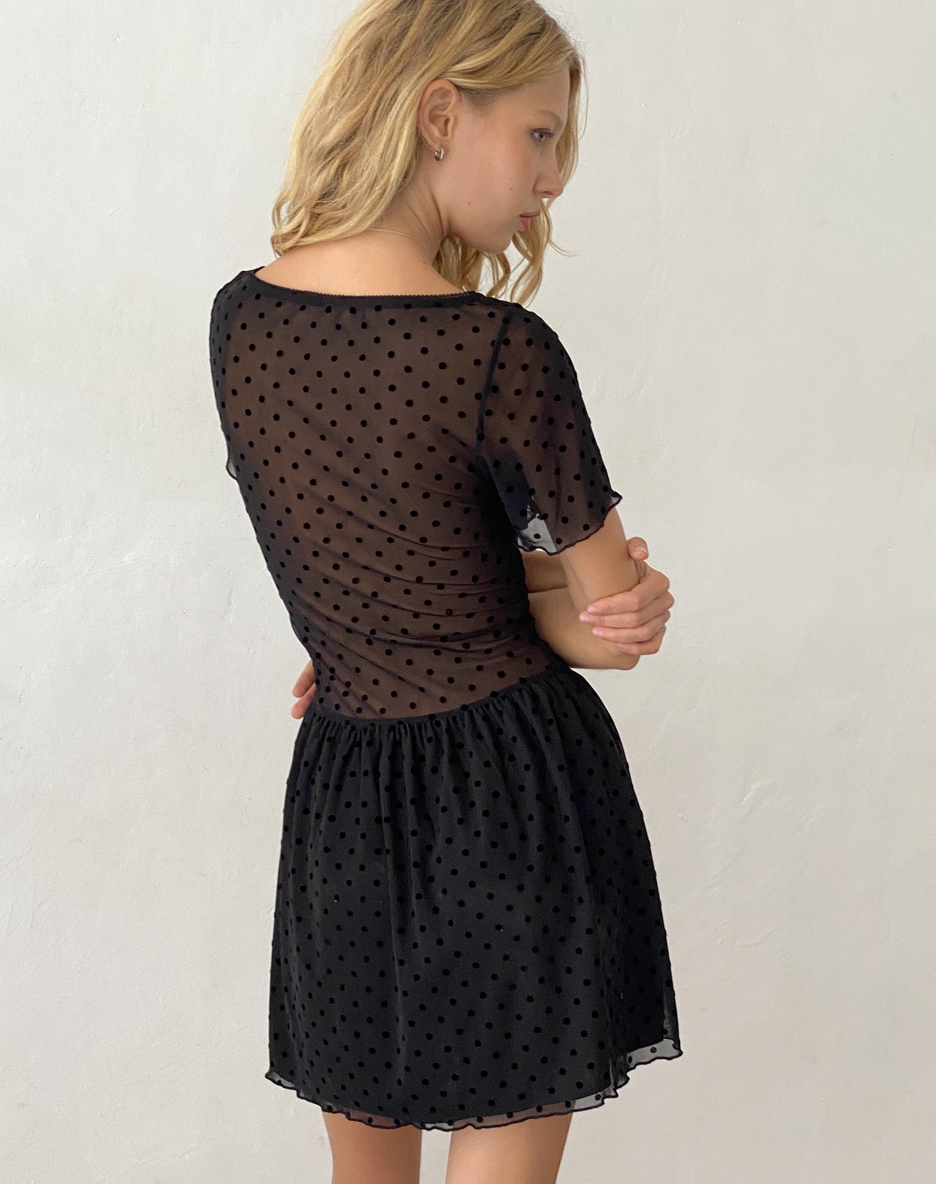 Image de la Mini robe Geni en Polka Black Flock